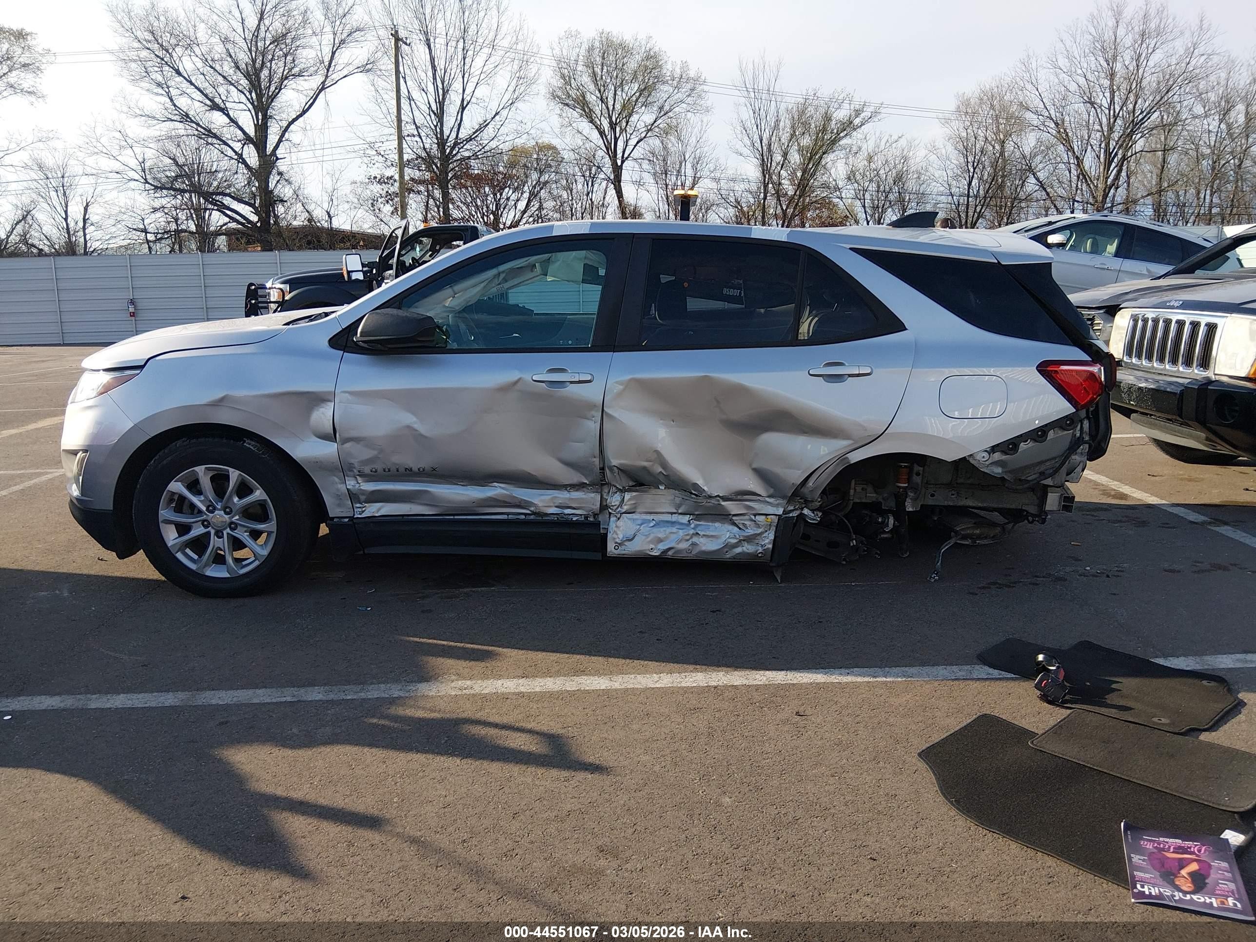 2020 Chevrolet Equinox Fwd 1fl Silver vin: 3GNAXFEV8LS585728
