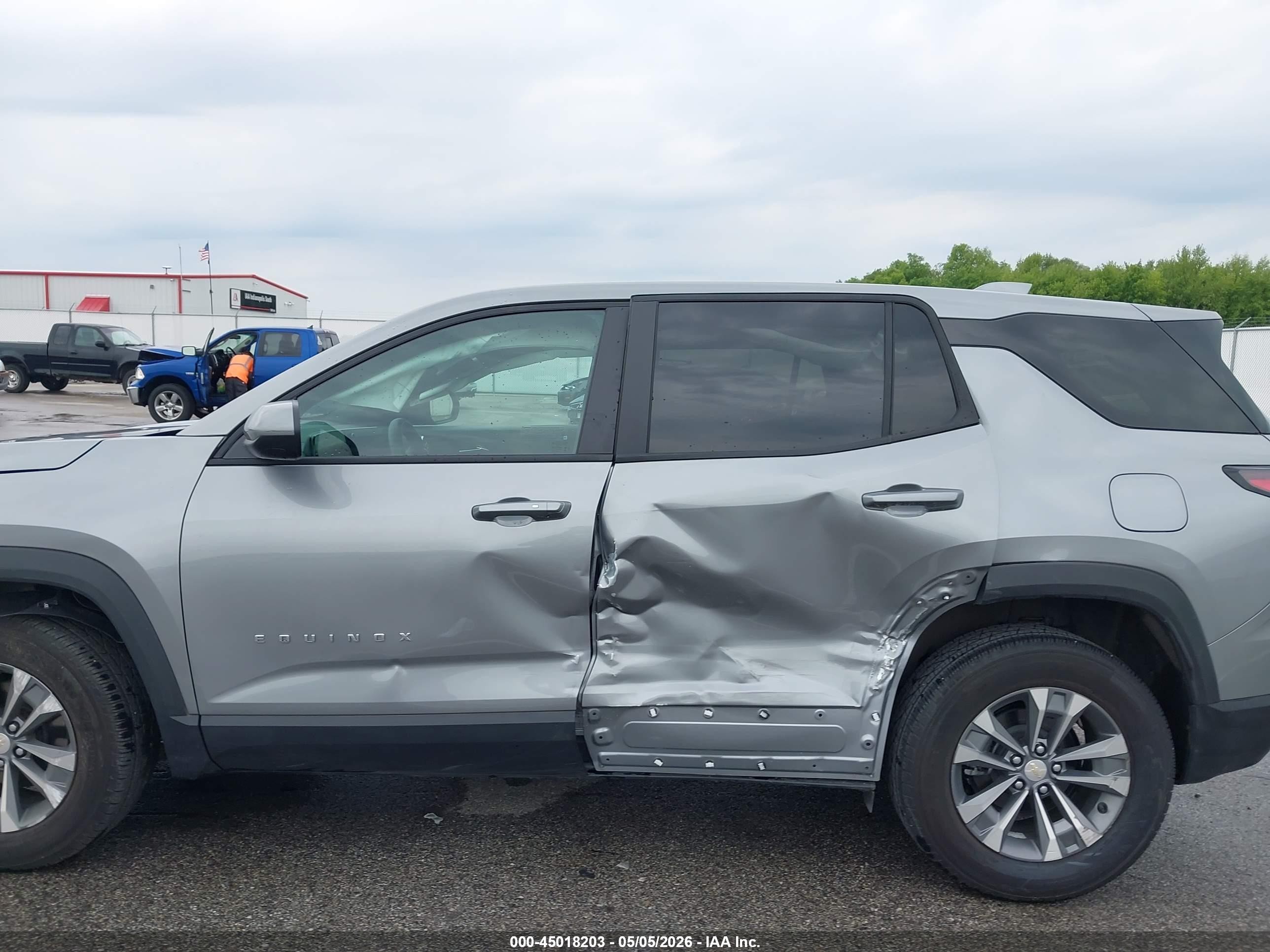 2026 Chevrolet Equinox Fwd Lt Gray vin: 3GNAXHEG5TL182068