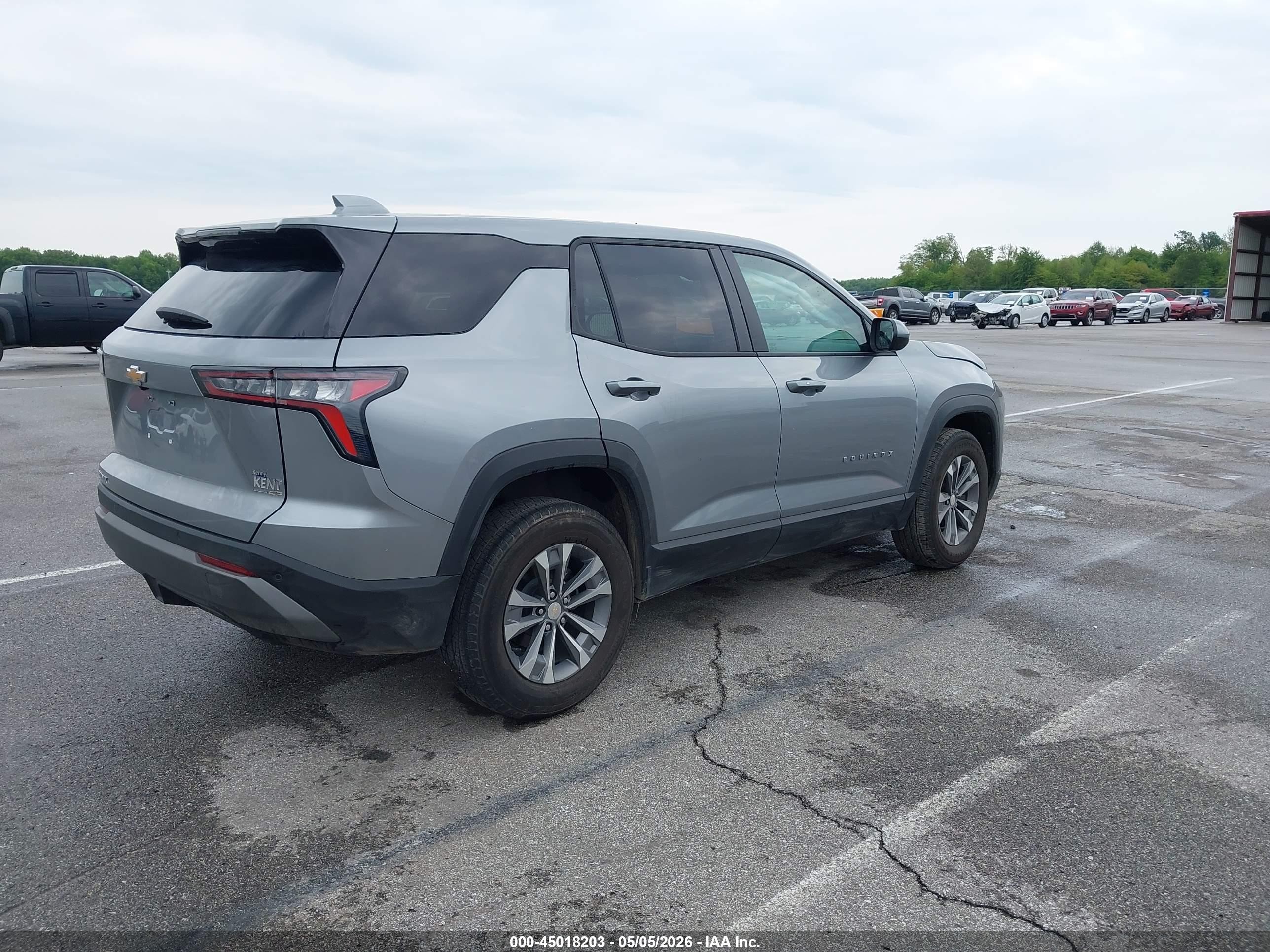 2026 Chevrolet Equinox Fwd Lt Gray vin: 3GNAXHEG5TL182068