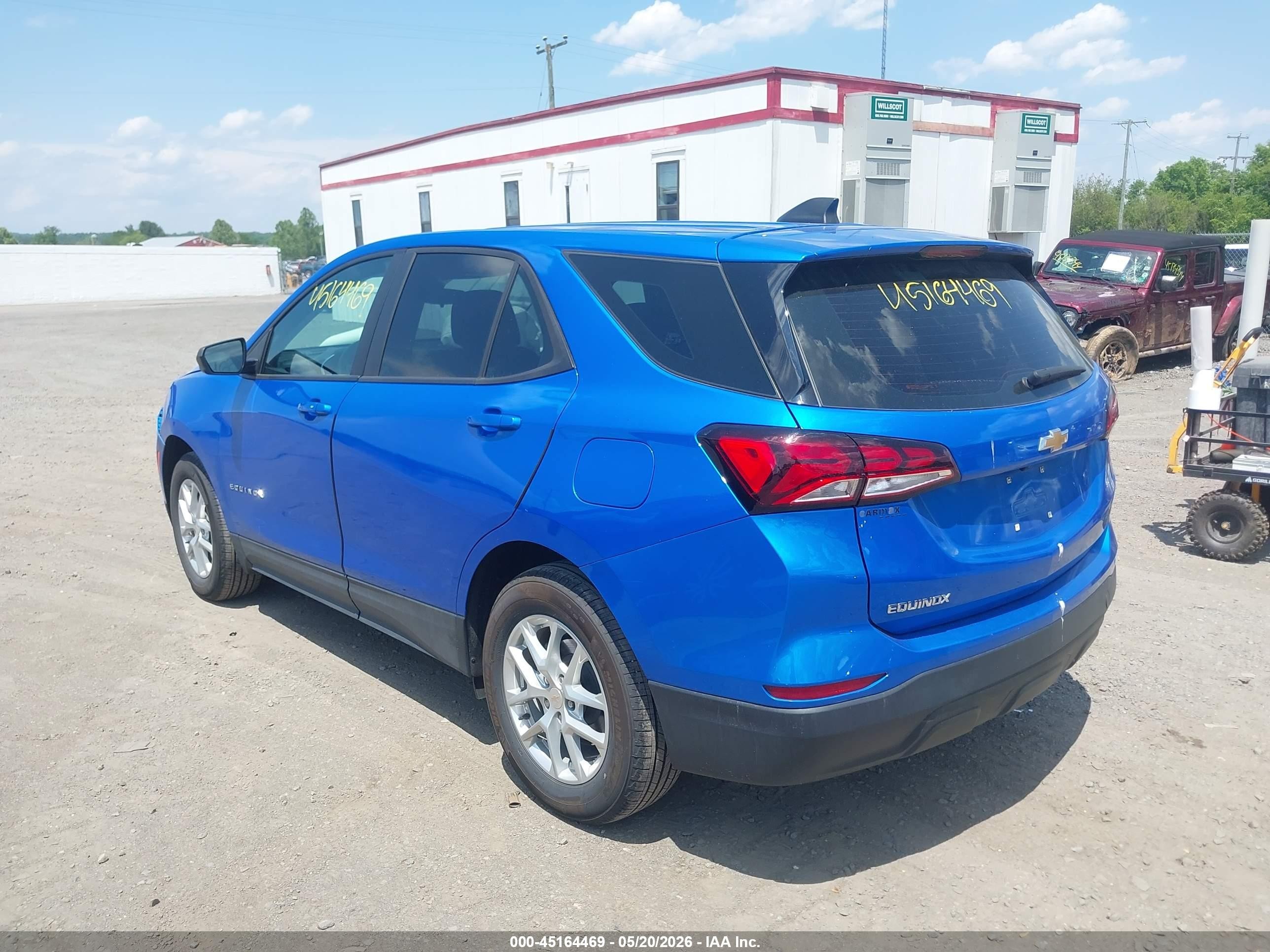 2024 Chevrolet Equinox Fwd Ls Синий vin: 3GNAXHEG7RL298817