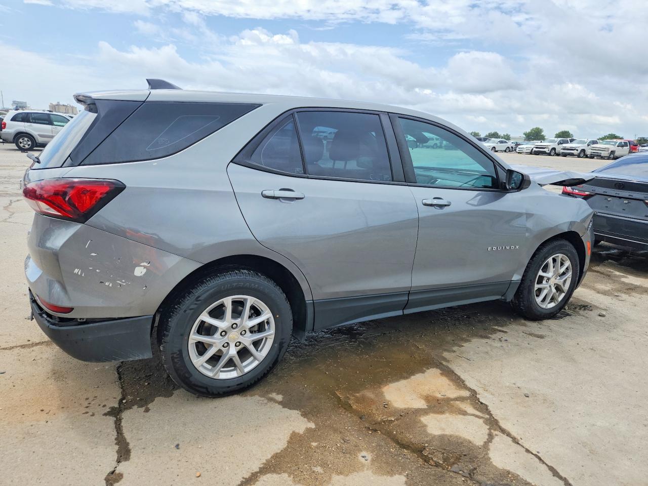 2023 Chevrolet Equinox Ls Silver vin: 3GNAXHEG9PL100817