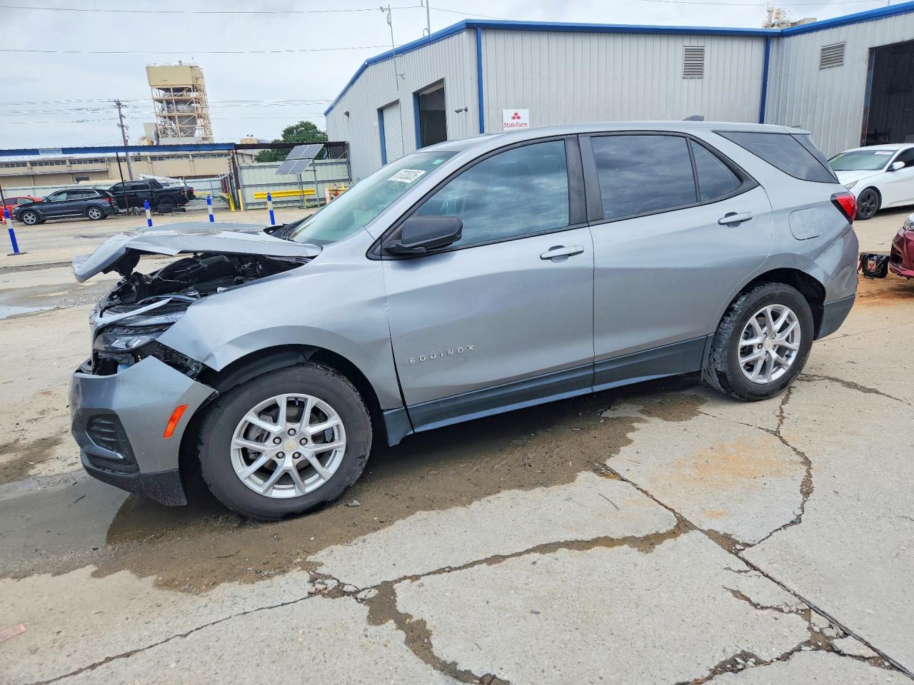 2023 Chevrolet Equinox Ls Silver vin: 3GNAXHEG9PL100817