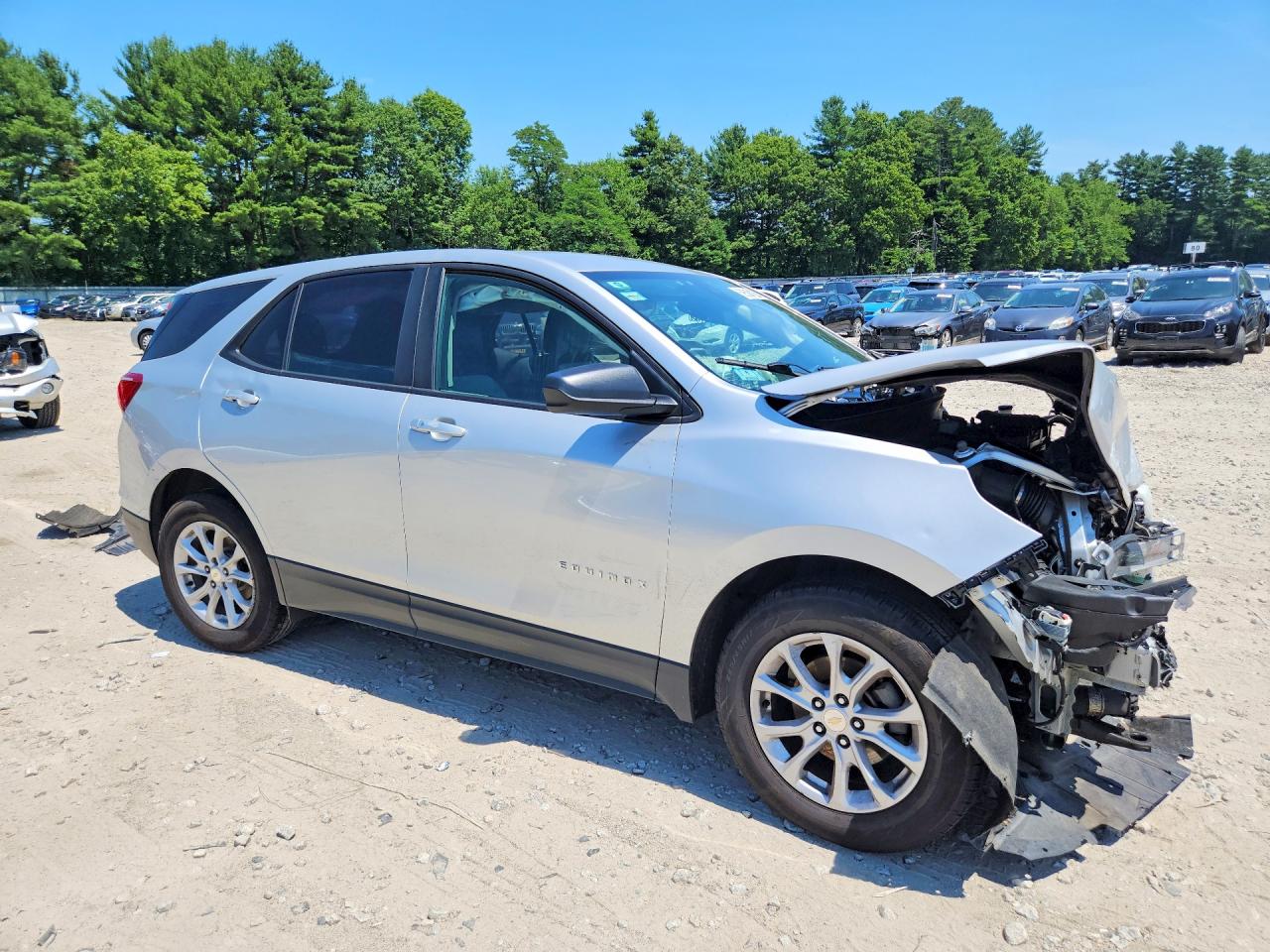 2020 Chevrolet Equinox Ls Silver vin: 3GNAXHEV0LS695295