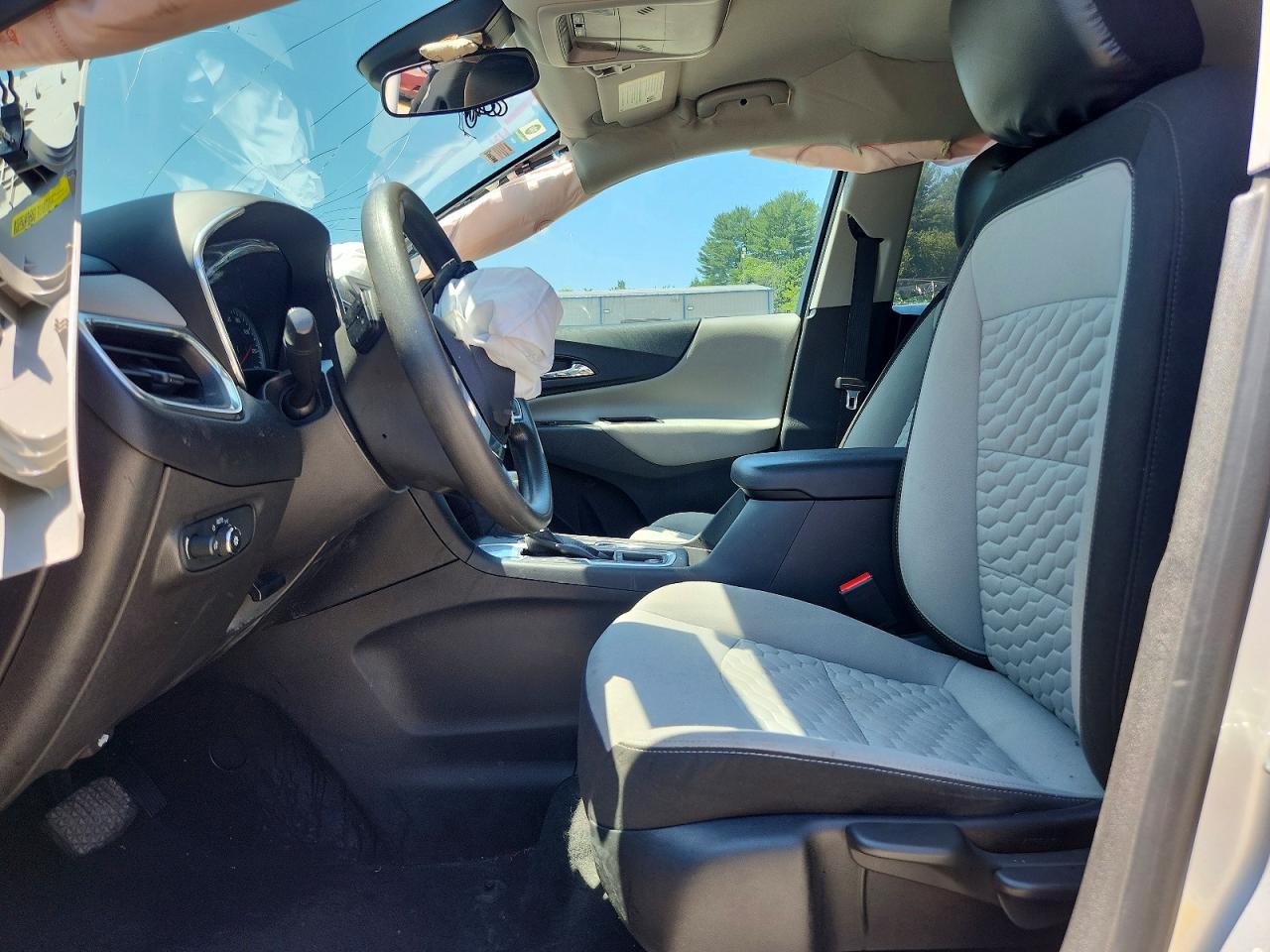 2020 Chevrolet Equinox Ls Silver vin: 3GNAXHEV0LS695295