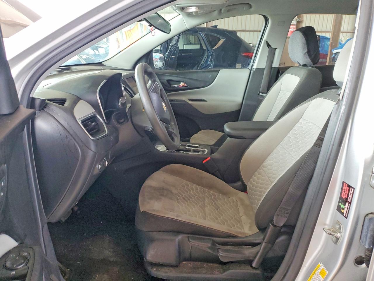2020 Chevrolet Equinox Ls Серебряный vin: 3GNAXHEV1LS589731