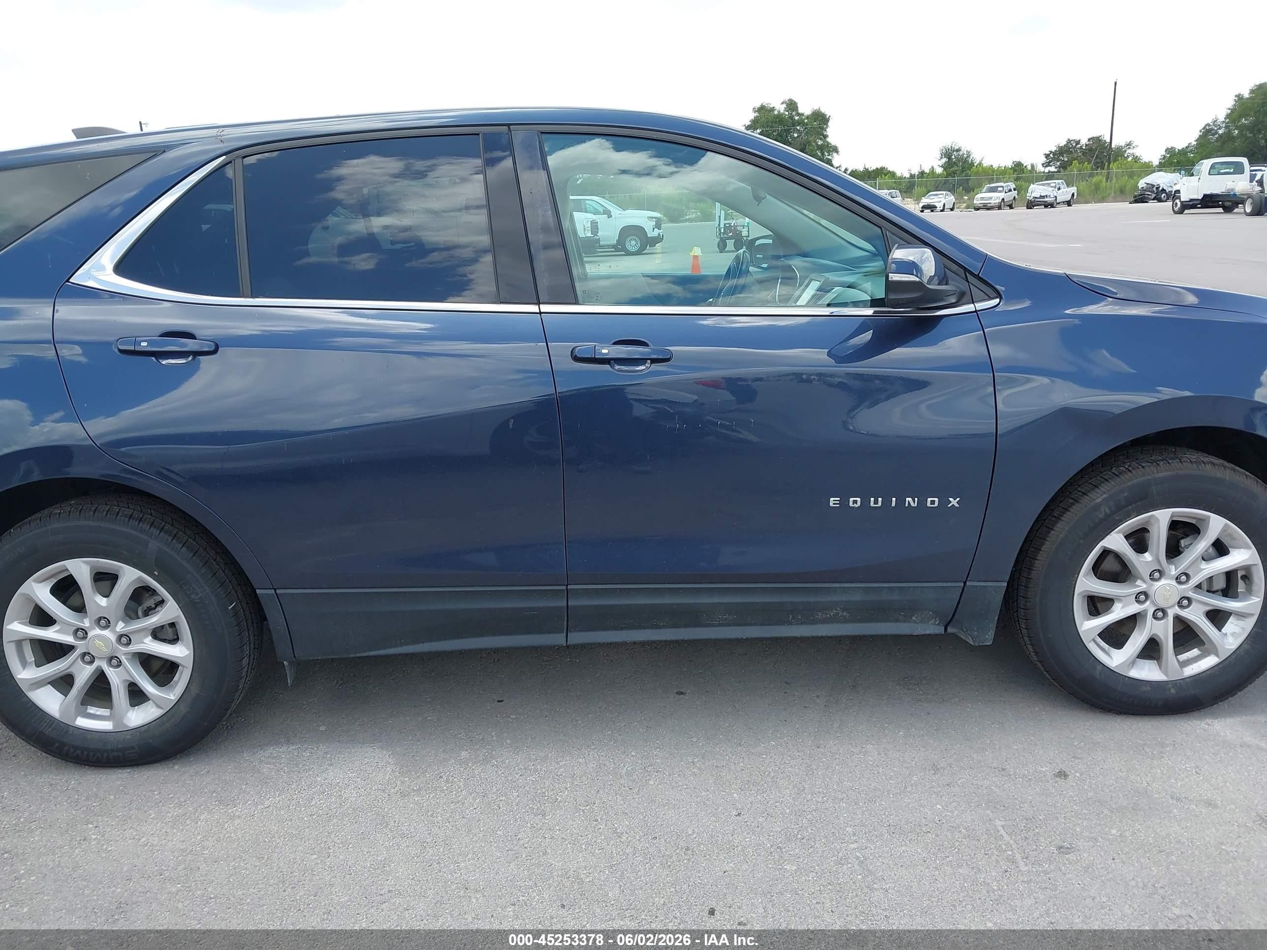2018 Chevrolet Equinox Lt Dark Blue vin: 3GNAXJEV0JL370855