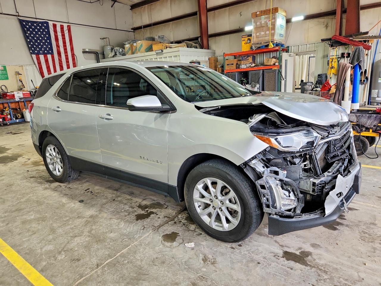 2018 Chevrolet Equinox Lt Silver vin: 3GNAXJEV8JS525125