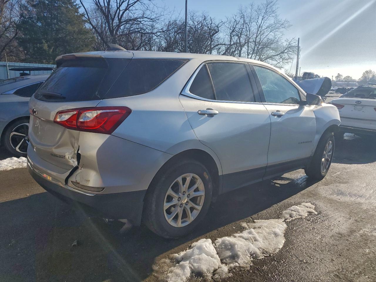 2018 Chevrolet Equinox Lt Silver vin: 3GNAXJEV9JS582353