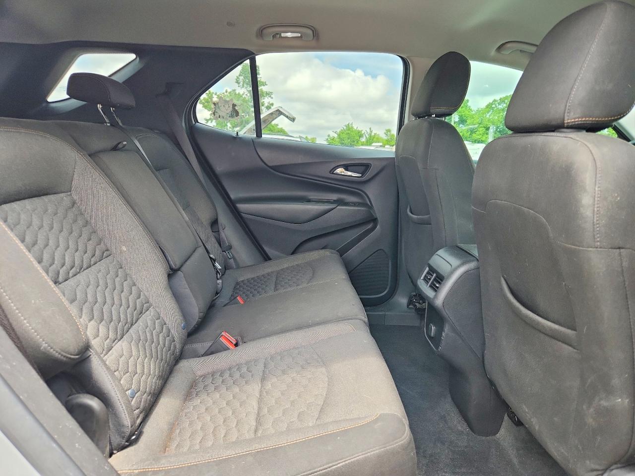 2018 Chevrolet Equinox Lt Silver vin: 3GNAXJEVXJS601637