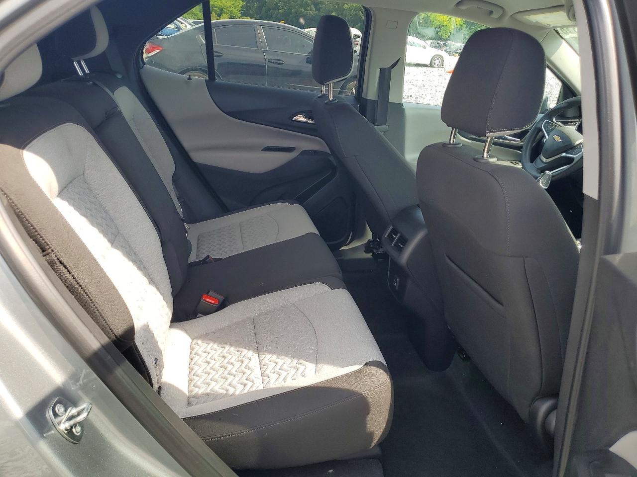 2023 Chevrolet Equinox Lt Серебряный vin: 3GNAXKEG1PS168161