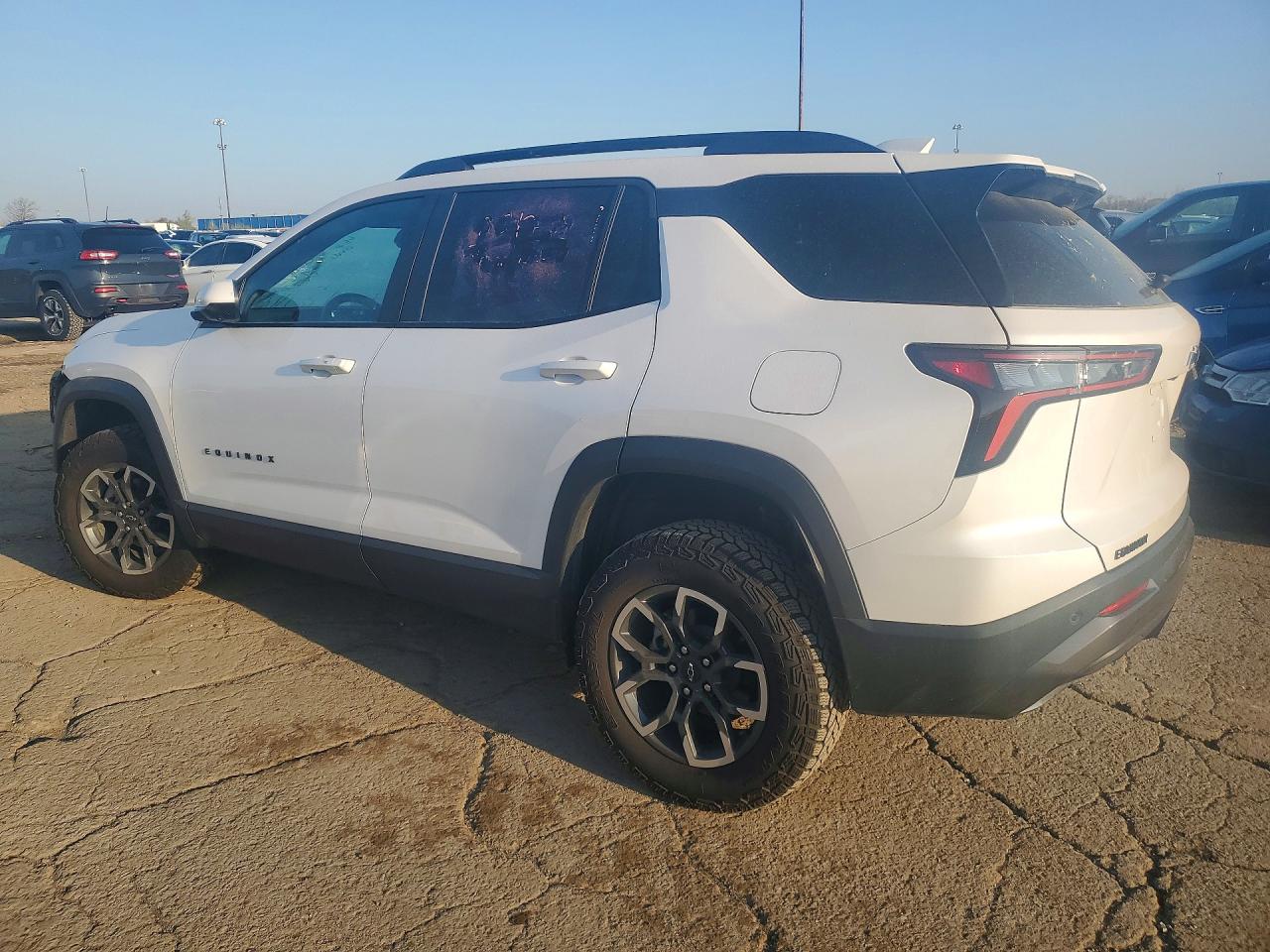 2025 Chevrolet Equinox Activ White vin: 3GNAXKEG5SL157439