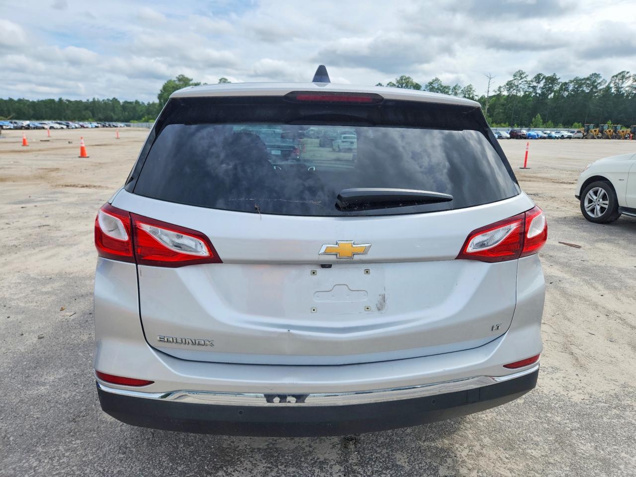 2019 Chevrolet Equinox Lt Silver vin: 3GNAXKEV5KS571471