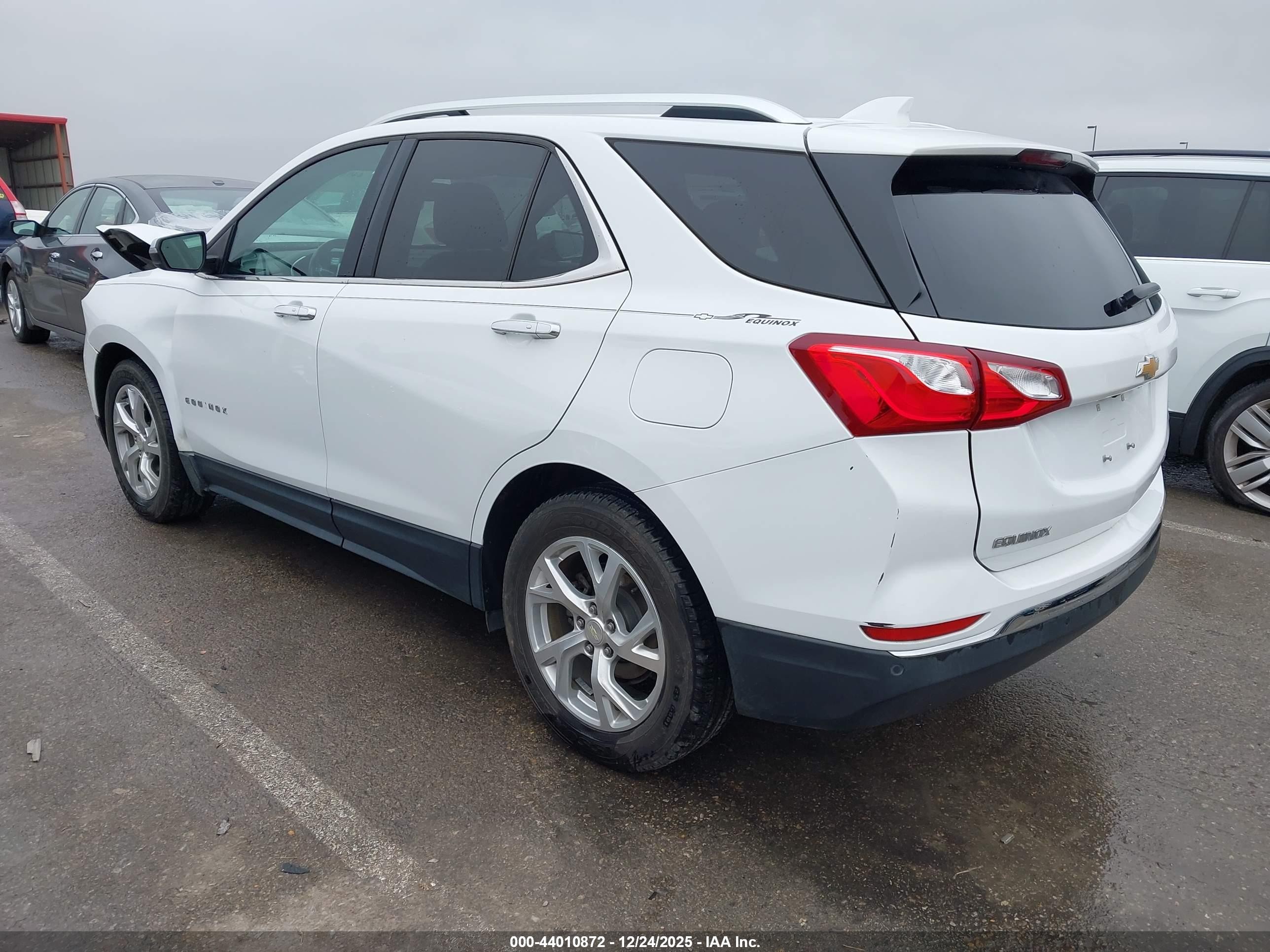 2018 Chevrolet Equinox Premier Белый vin: 3GNAXMEV0JS626449