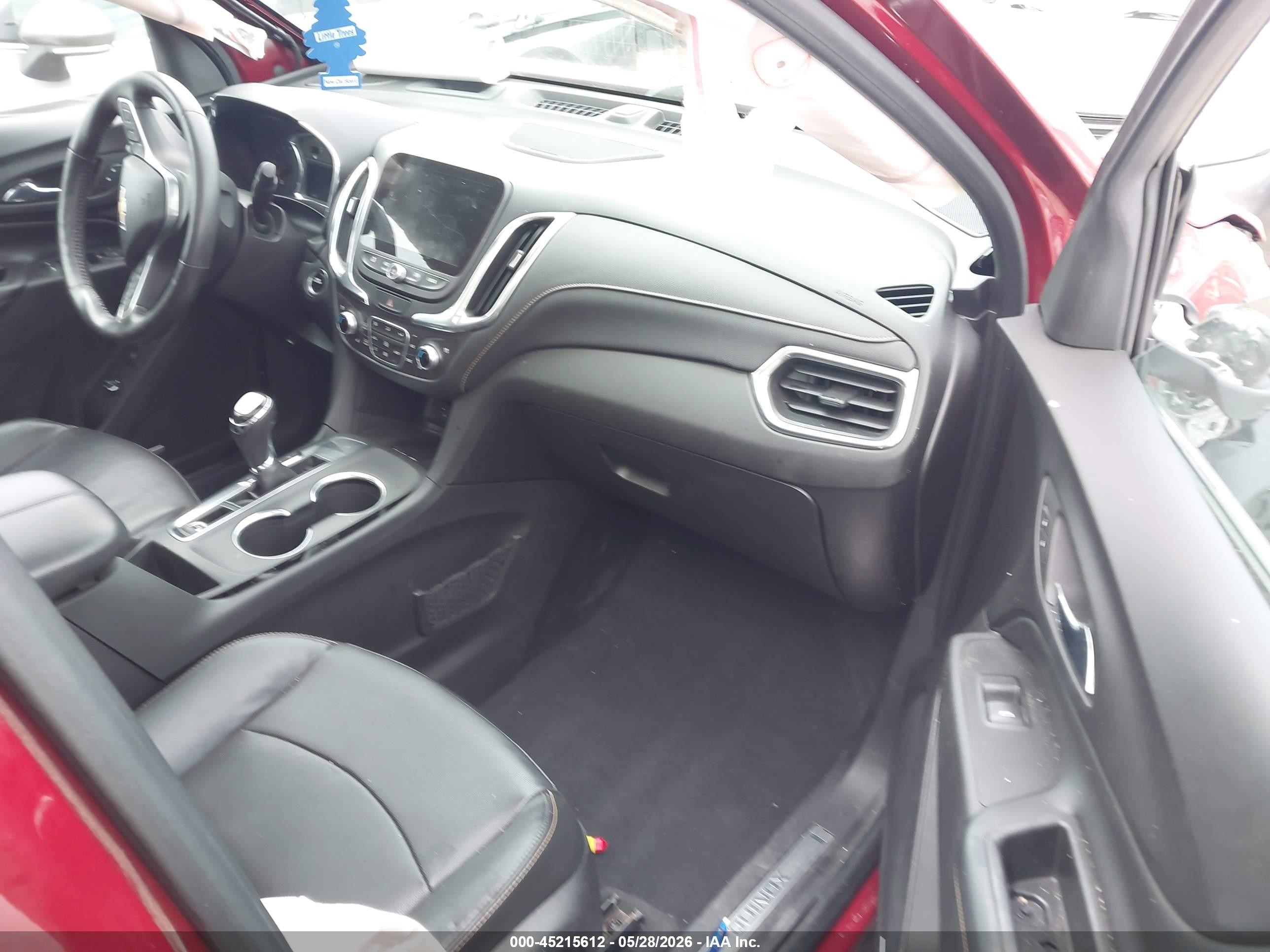 2018 Chevrolet Equinox Premier Red vin: 3GNAXMEV3JL104005