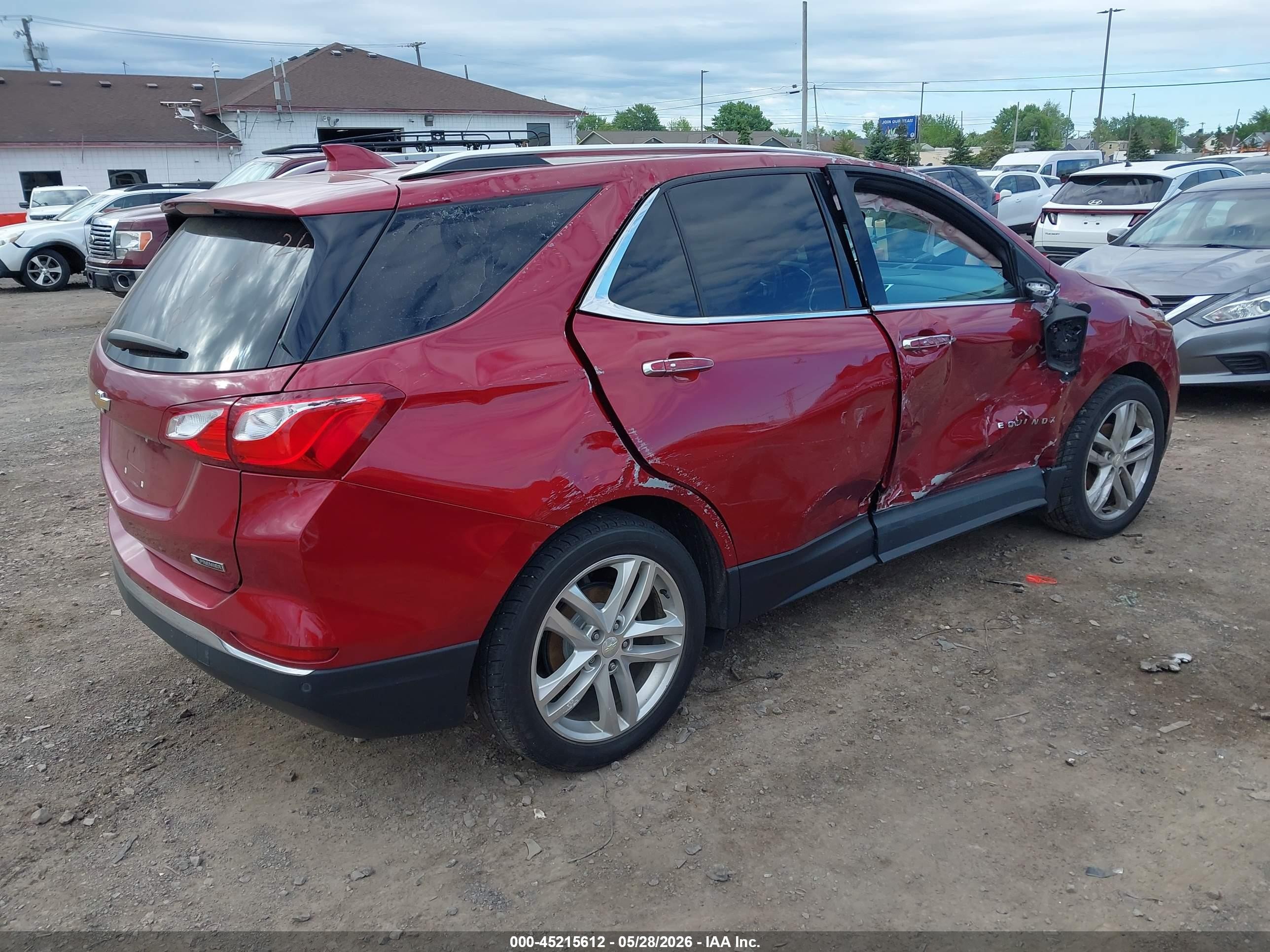 2018 Chevrolet Equinox Premier Red vin: 3GNAXMEV3JL104005