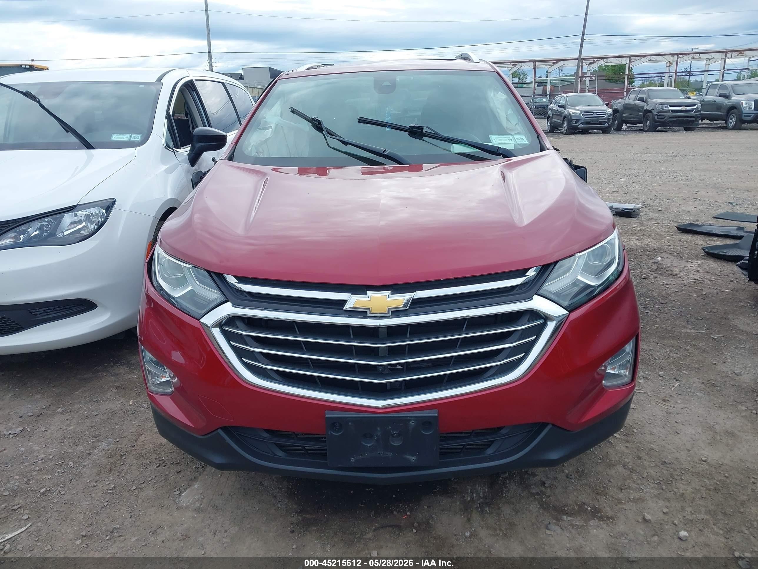 2018 Chevrolet Equinox Premier Red vin: 3GNAXMEV3JL104005
