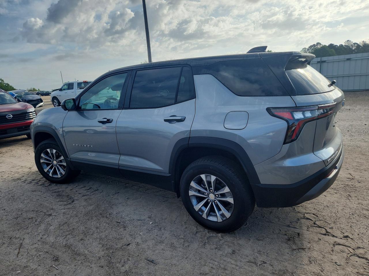 2026 Chevrolet Equinox Lt Silver vin: 3GNAXPEG3TL234632
