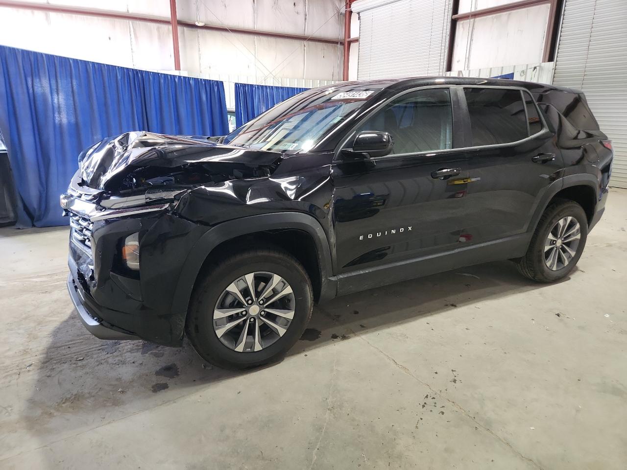 2026 Chevrolet Equinox Lt Черный vin: 3GNAXPEG3TL451257 Damage: Left Front Fender, Dent(S) W/ Paint Dmg, > 12 Inches