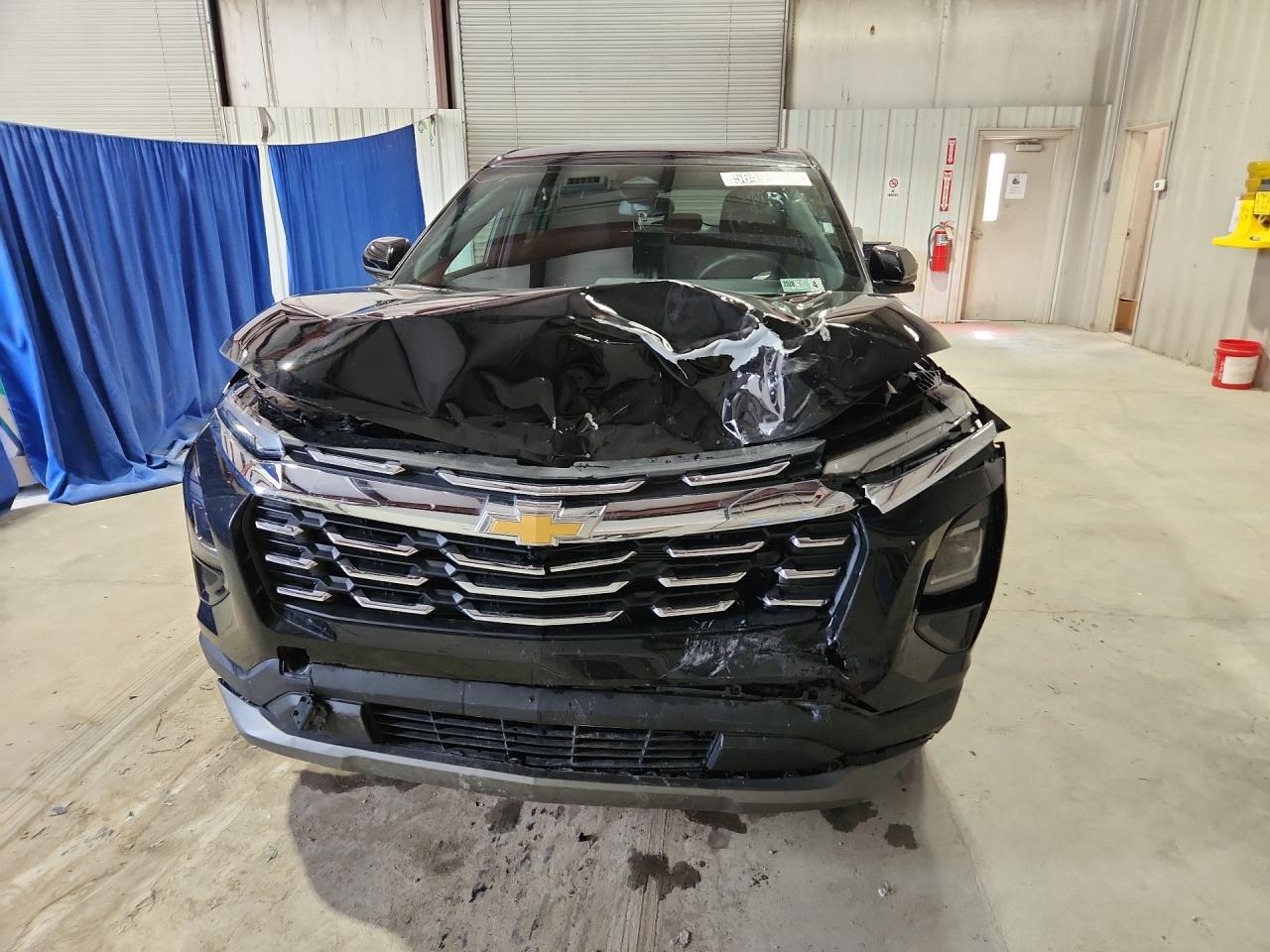 2026 Chevrolet Equinox Lt Черный vin: 3GNAXPEG3TL451257 Damage: Hood, Dent(S) W/ Paint Dmg, > 12 Inches