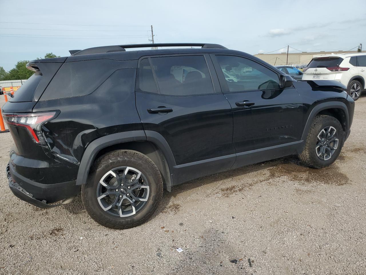 2025 Chevrolet Equinox Activ Black vin: 3GNAXSEG0SL250708 Damage: Right Tail Light, Cracked, Replacement Required
