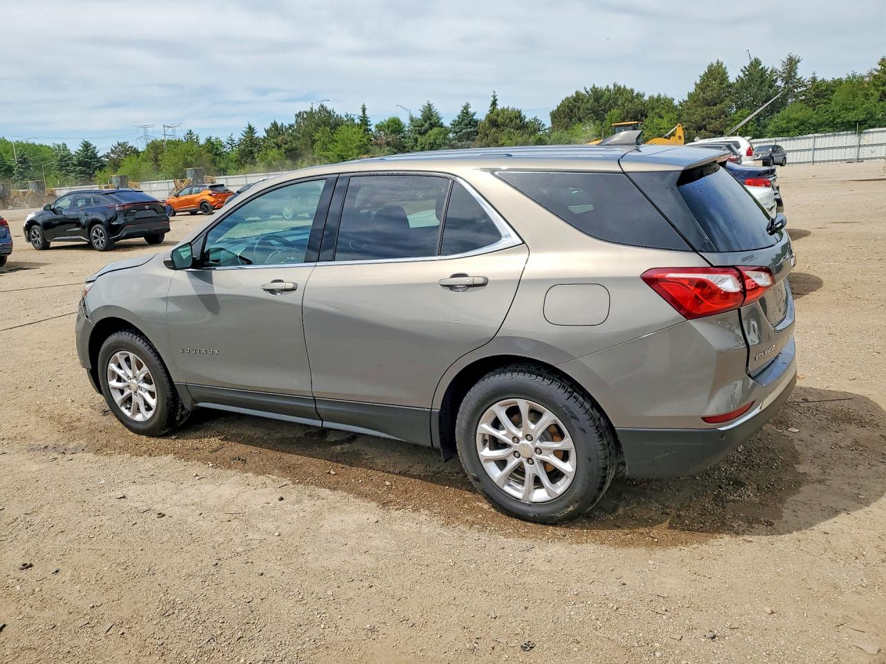 2018 Chevrolet Equinox Lt Tan vin: 3GNAXSEV3JS631830
