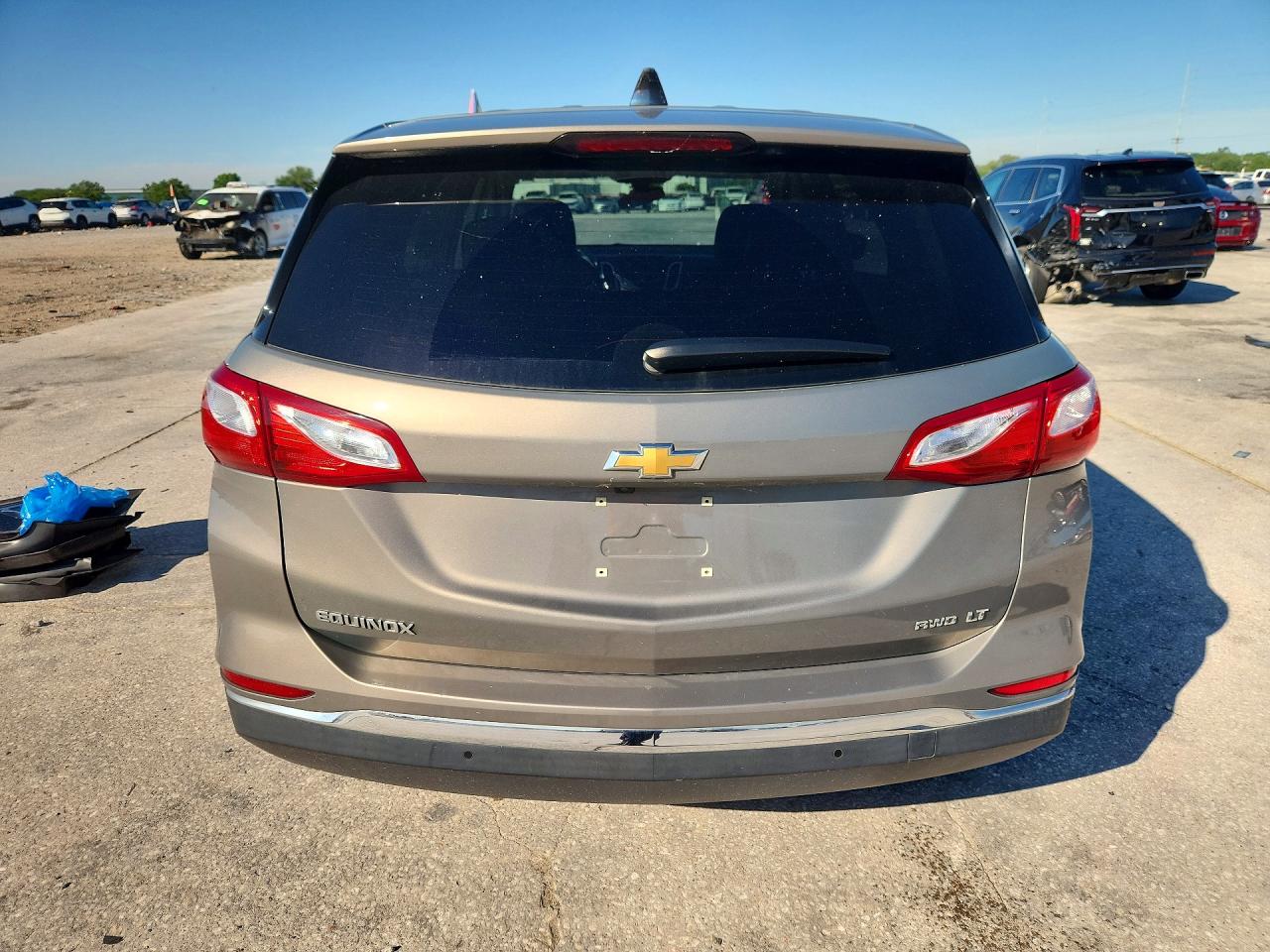 2018 Chevrolet Equinox Lt Silver vin: 3GNAXSEV6JS578802