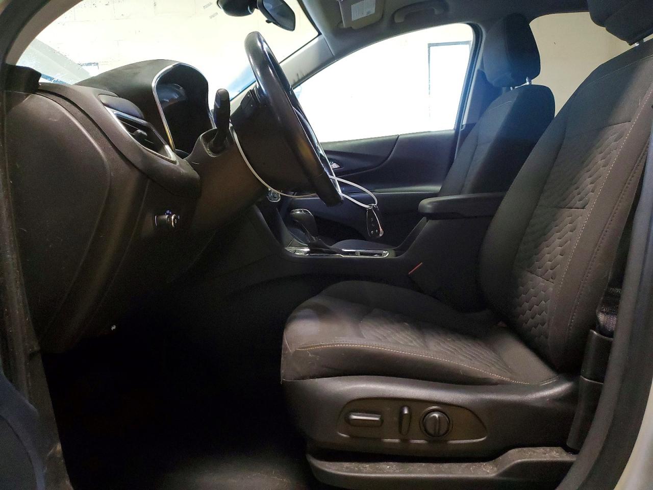 2021 Chevrolet Equinox Lt Silver vin: 3GNAXTEV9MS161300