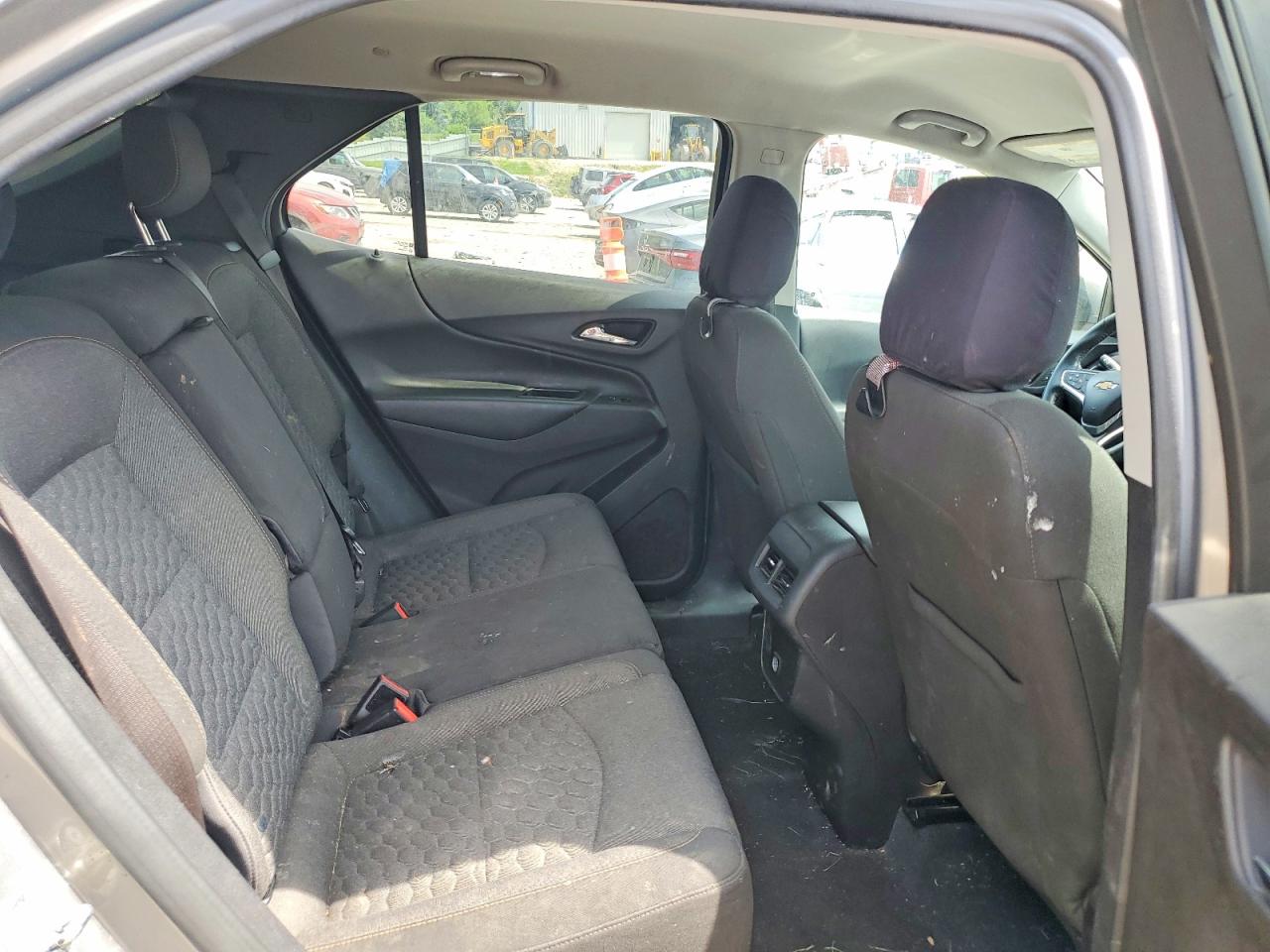 2018 Chevrolet Equinox Lt Beige vin: 3GNAXTEX3JS525689