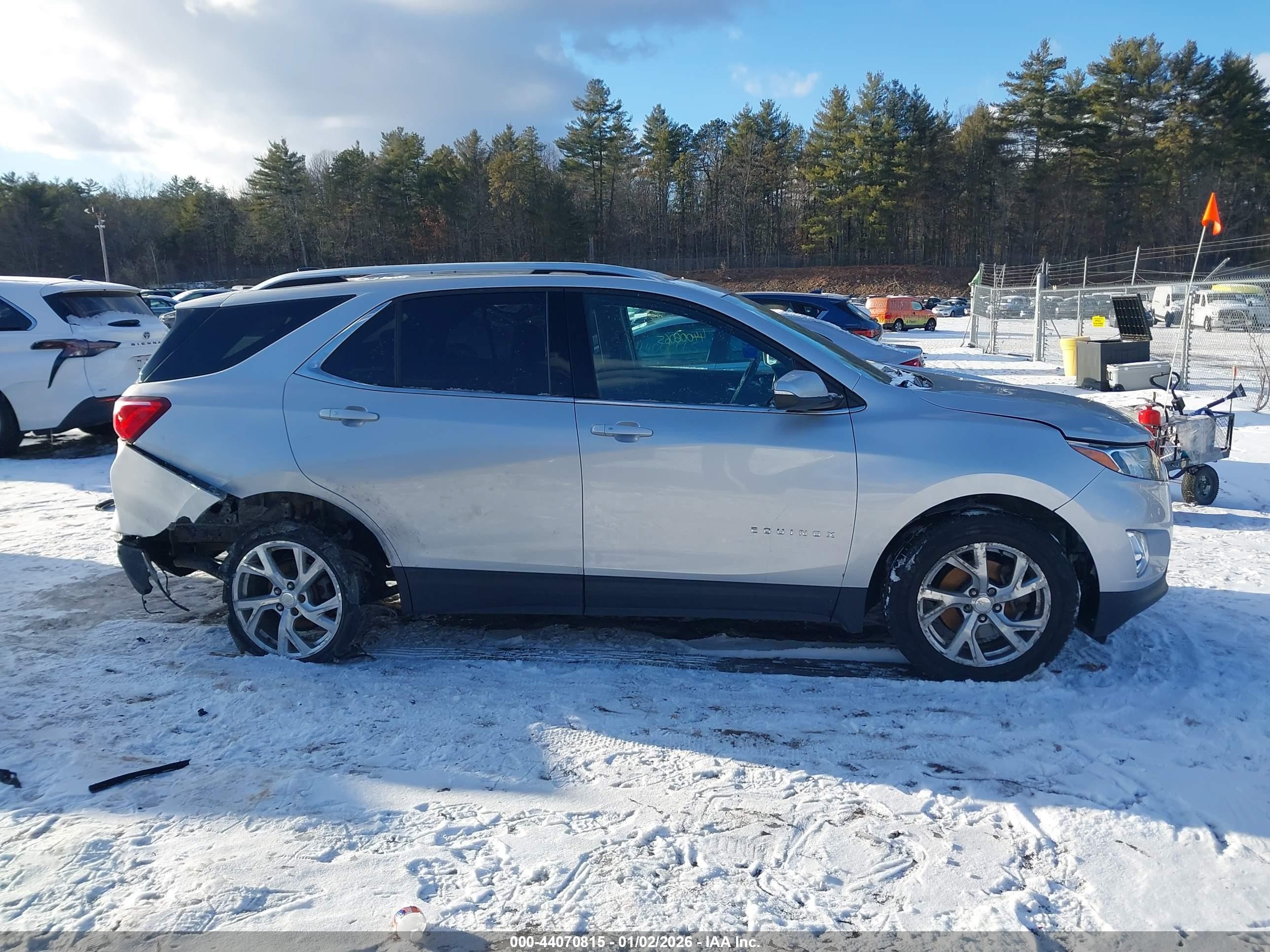 2018 Chevrolet Equinox Lt White vin: 3GNAXTEX5JS506058
