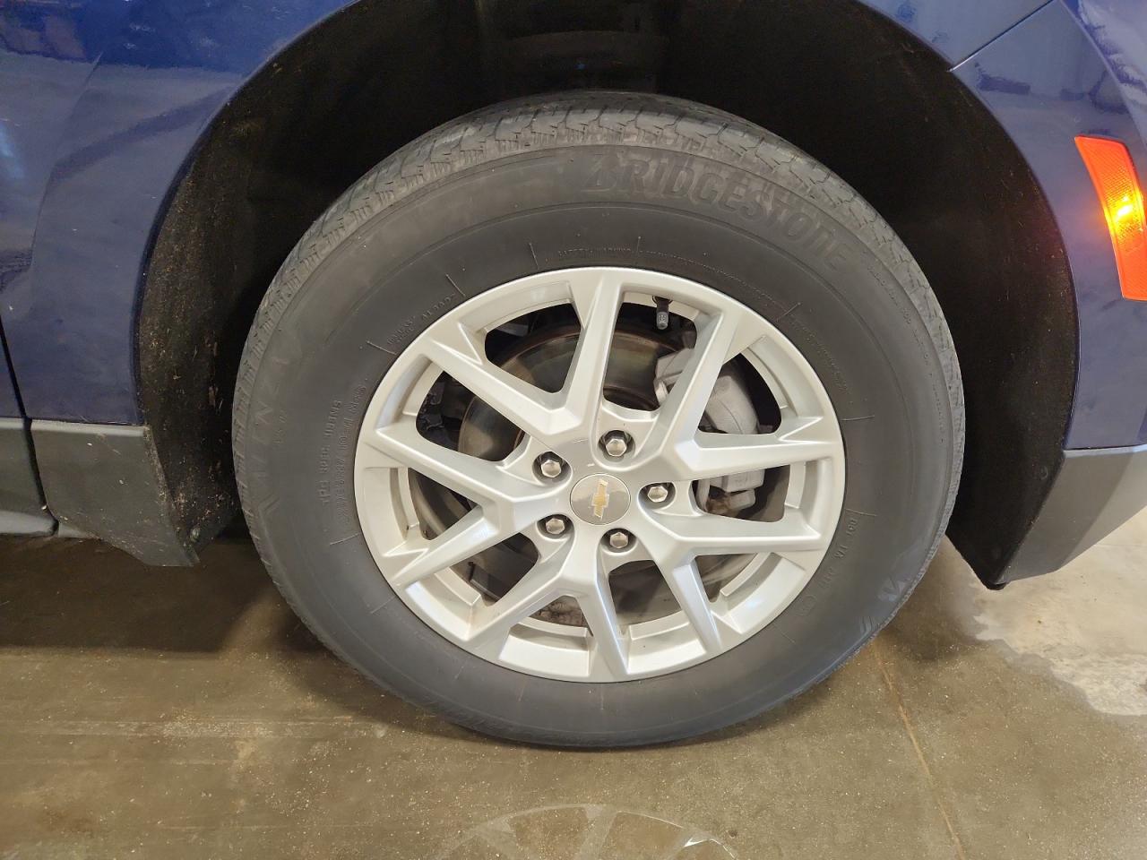2023 Chevrolet Equinox Lt Blue vin: 3GNAXUEG1PL202685 Damage: Right Front Tire, Worn, Replacement Required