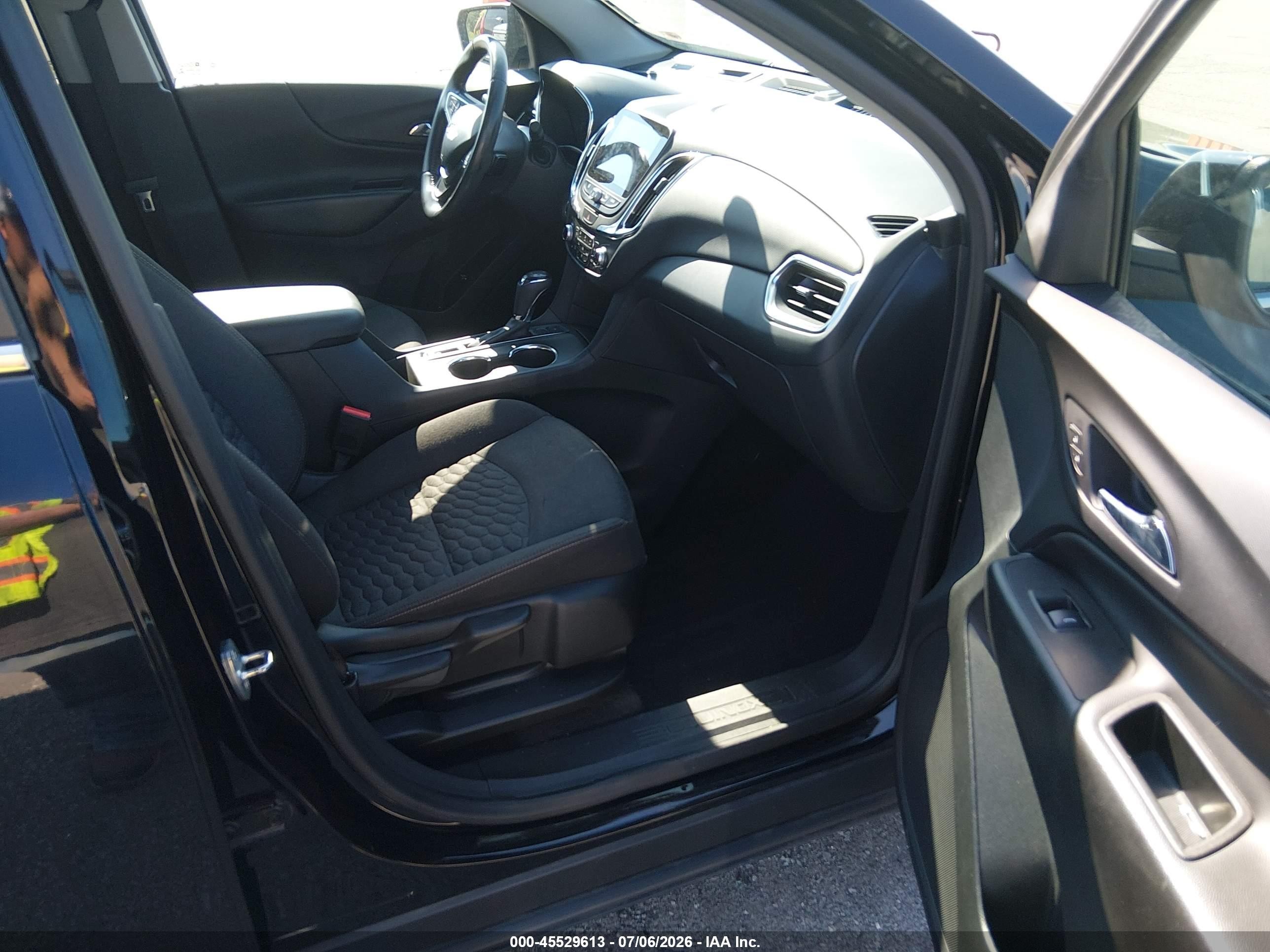 2021 Chevrolet Equinox Awd Lt Черный vin: 3GNAXUEV2ML365839
