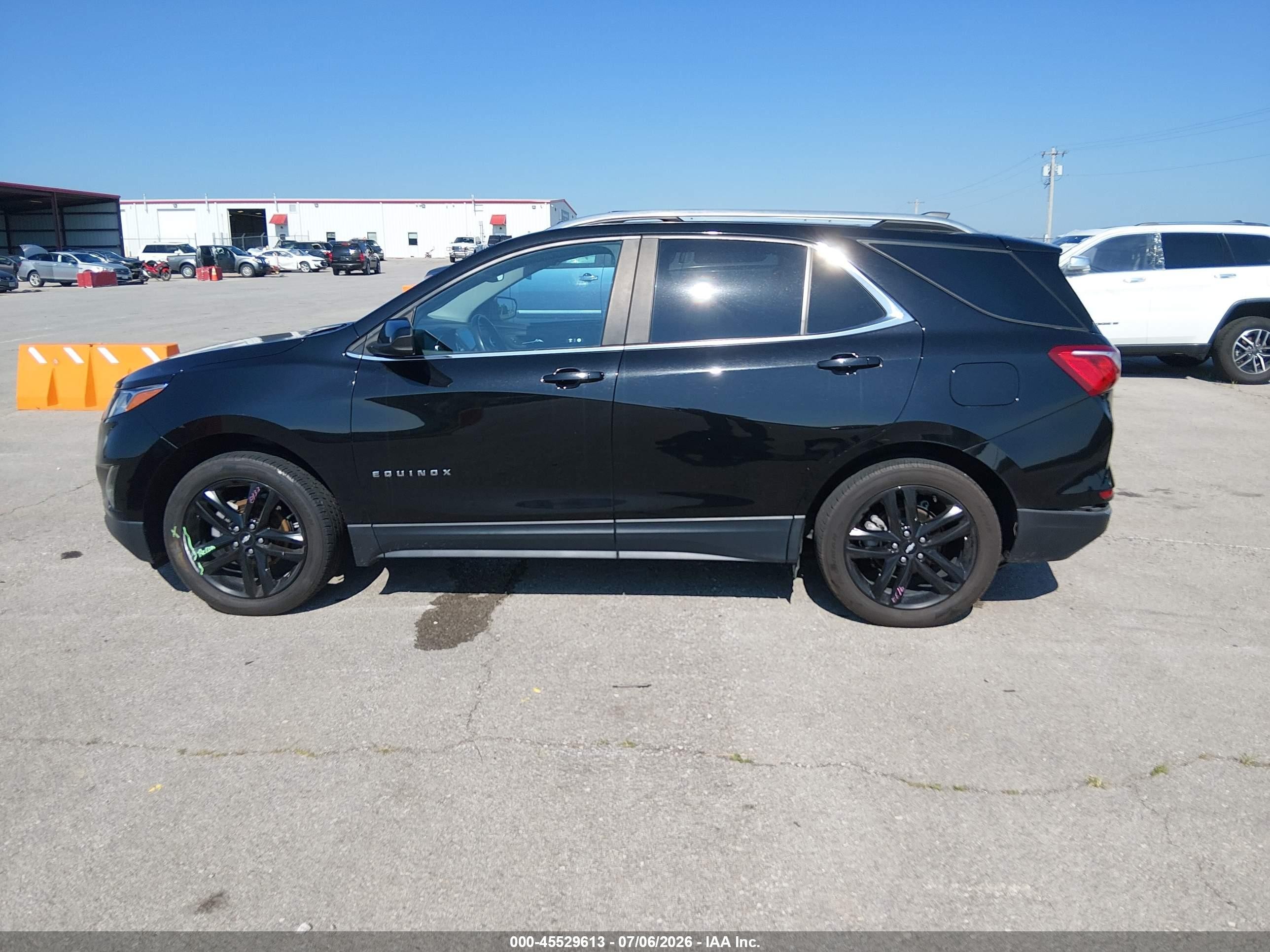 2021 Chevrolet Equinox Awd Lt Черный vin: 3GNAXUEV2ML365839