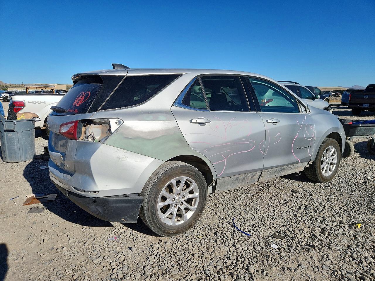 2020 Chevrolet Equinox Lt Серебряный vin: 3GNAXUEV3LL142711