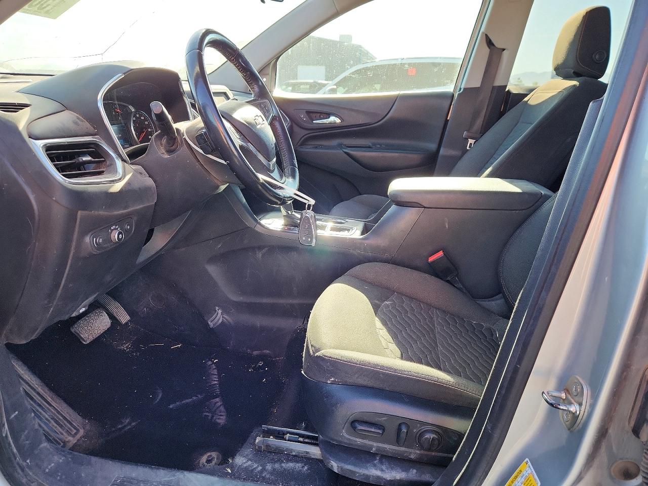 2020 Chevrolet Equinox Lt Серебряный vin: 3GNAXUEV3LL142711