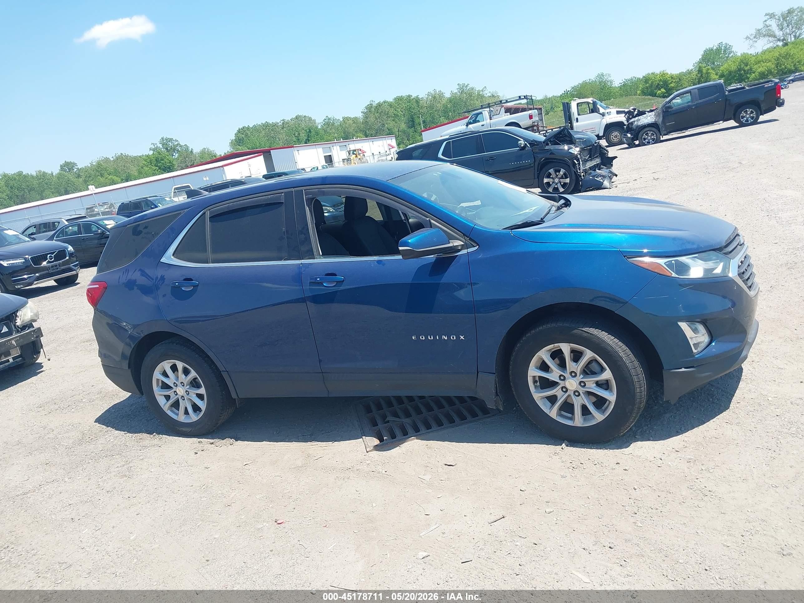 2019 Chevrolet Equinox Lt Синий vin: 3GNAXUEVXKL243405