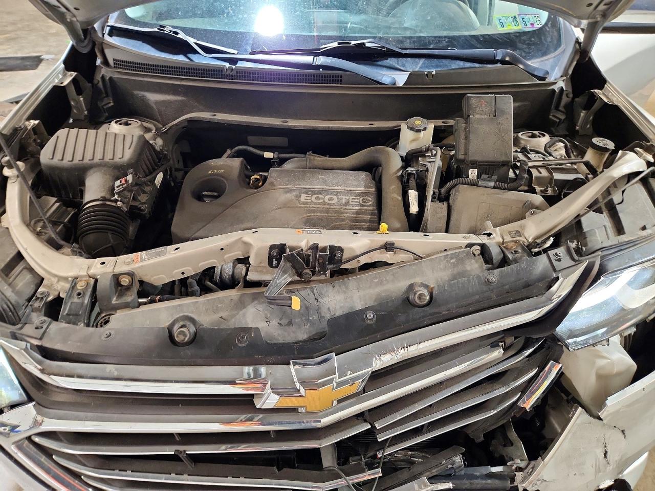 2018 Chevrolet Equinox Premier Silver vin: 3GNAXVEV2JS524155