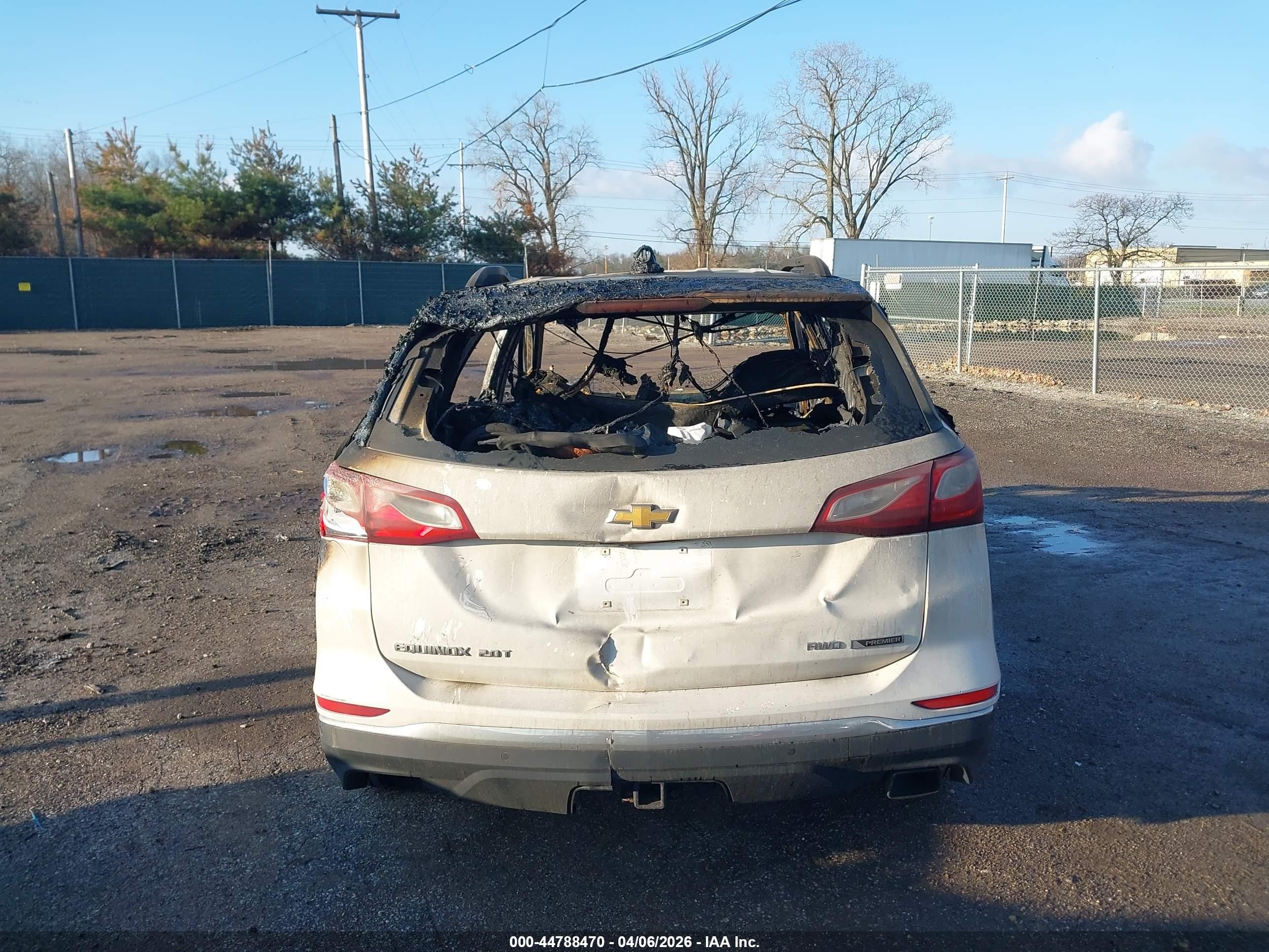 2018 Chevrolet Equinox Premier White vin: 3GNAXWEXXJS645586