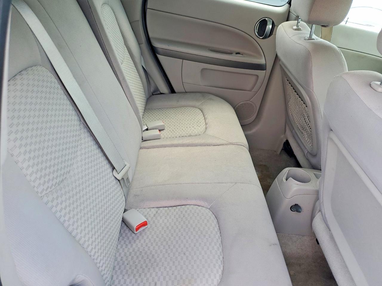 2010 Chevrolet Hhr Ls Серебряный vin: 3GNBAADB1AS565611