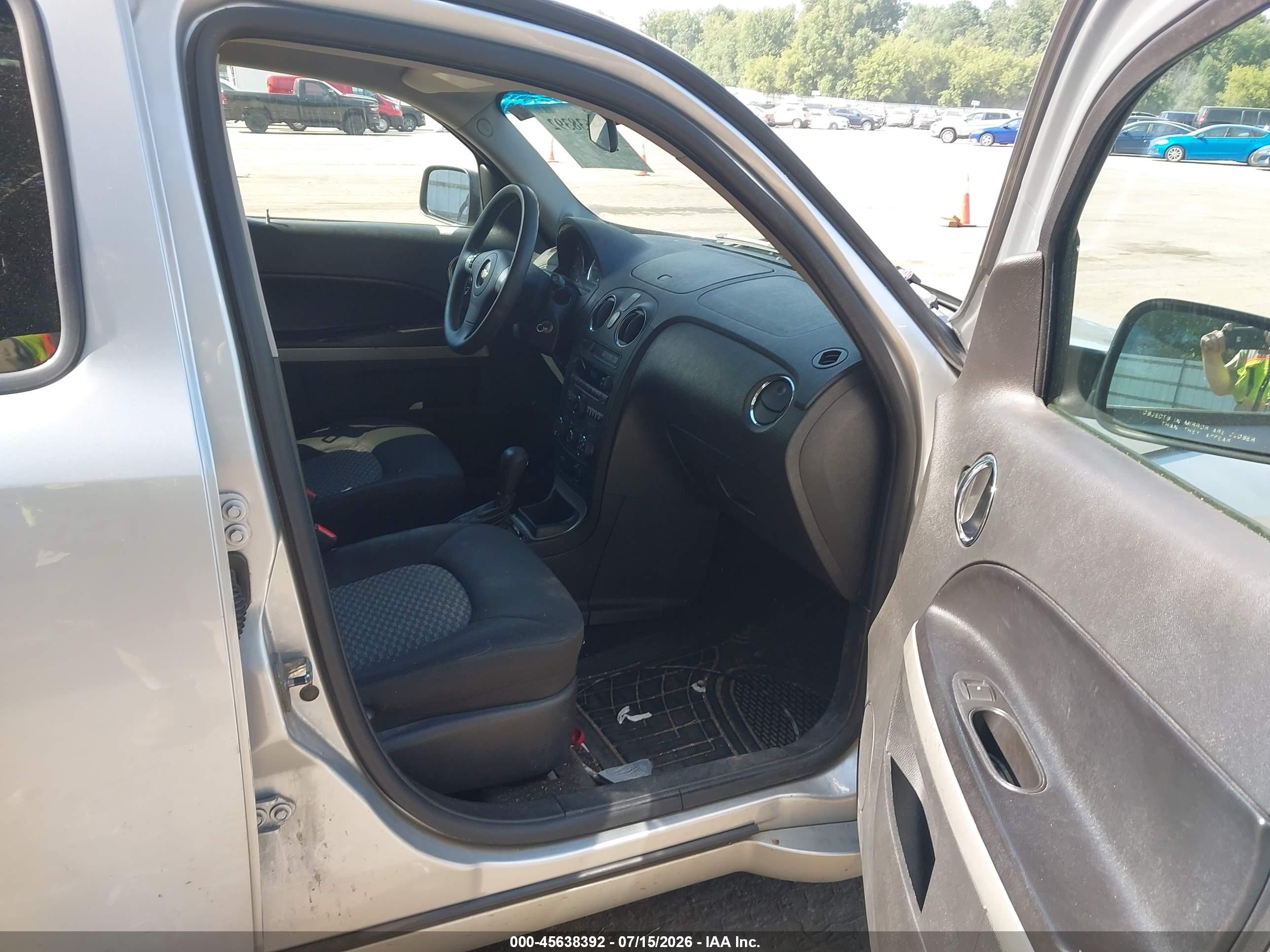 2010 Chevrolet Hhr Ls Silver vin: 3GNBAADB3AS601346