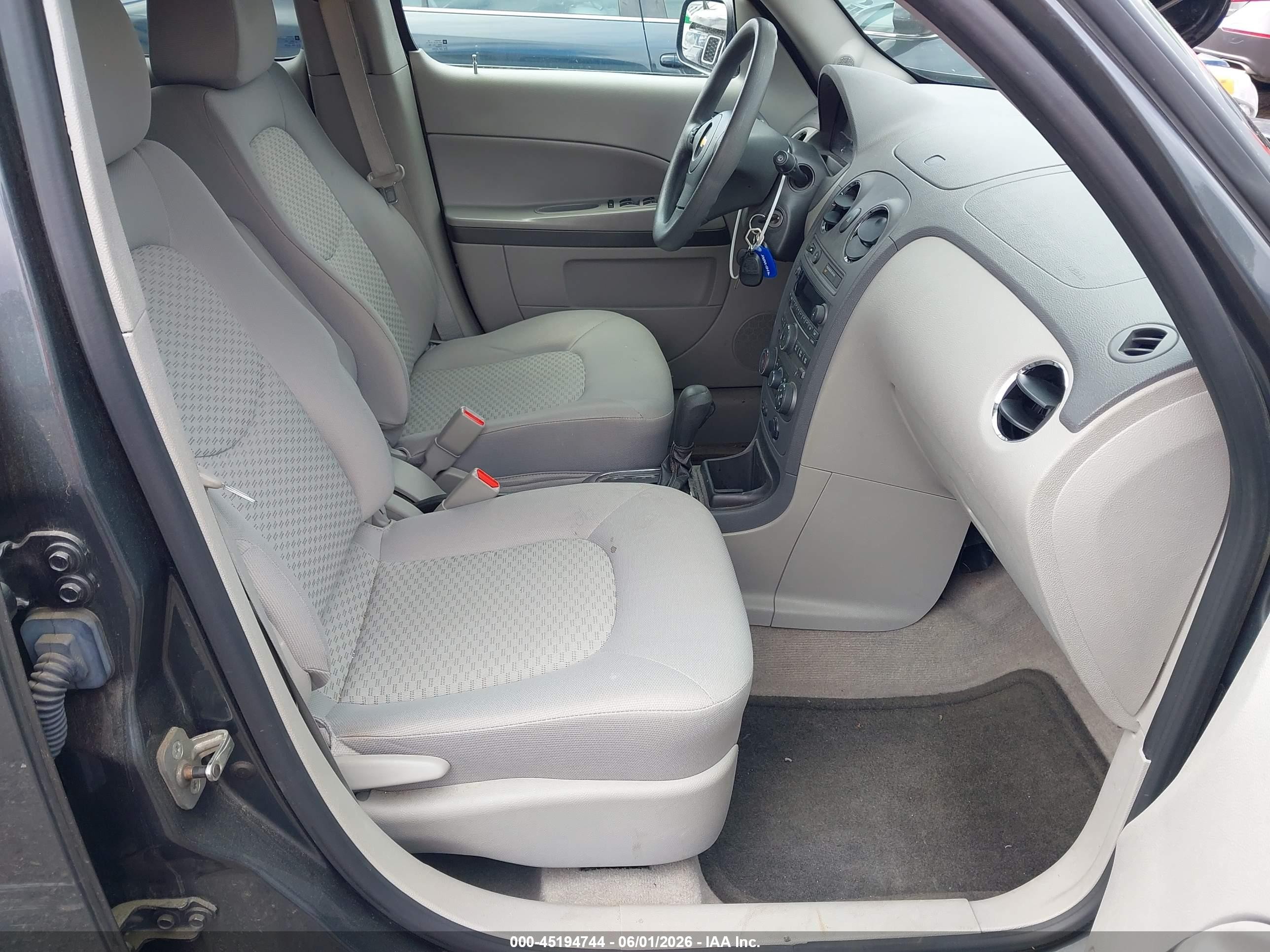 2010 Chevrolet Hhr Ls Gray vin: 3GNBAADB5AS536595