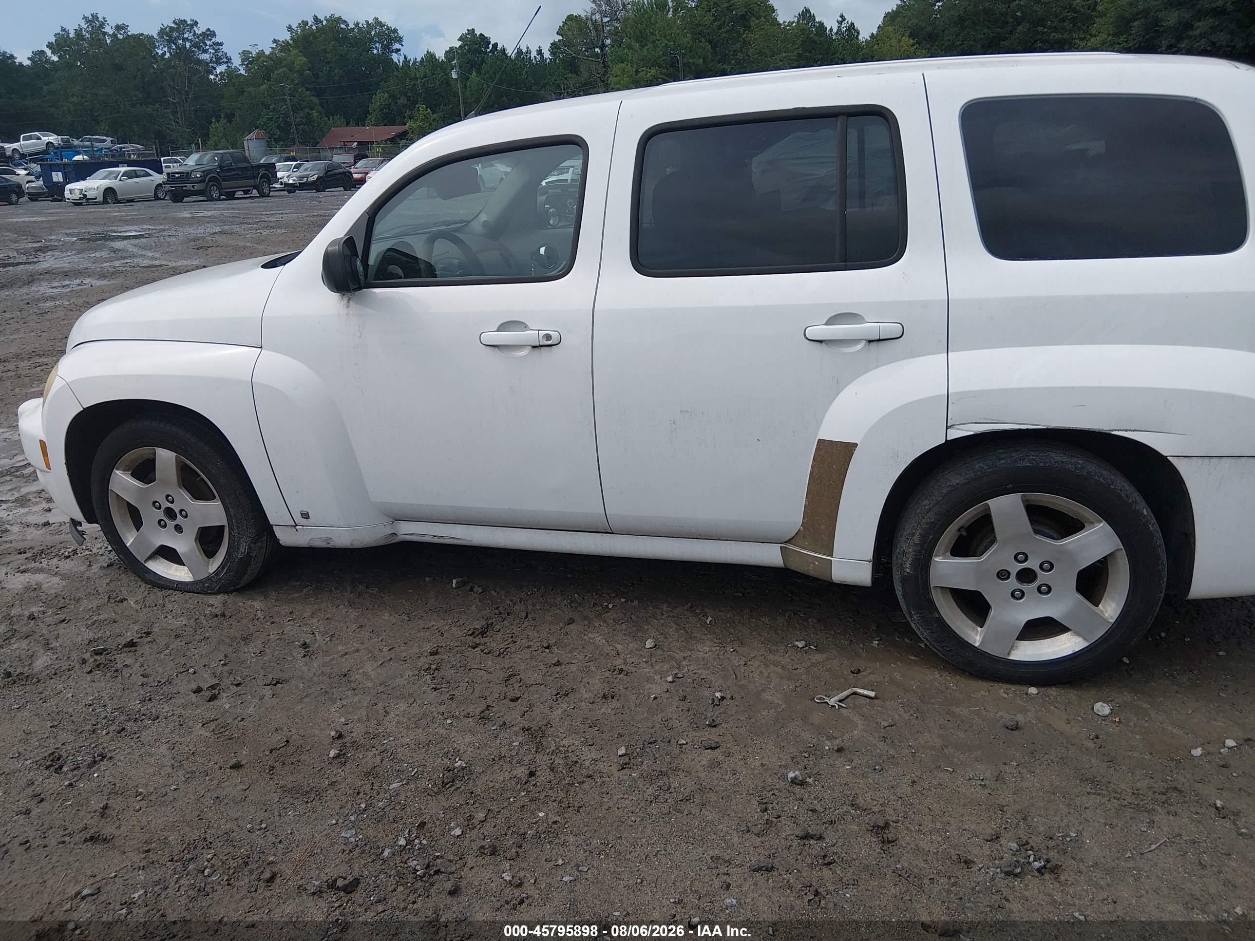 2010 Chevrolet Hhr Ls White vin: 3GNBAADB6AS515223