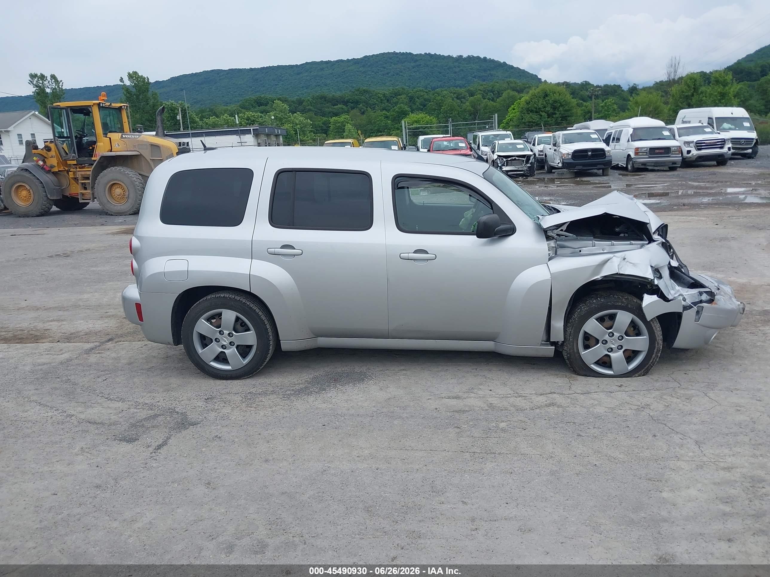 2010 Chevrolet Hhr Ls Silver vin: 3GNBAADB7AS540826