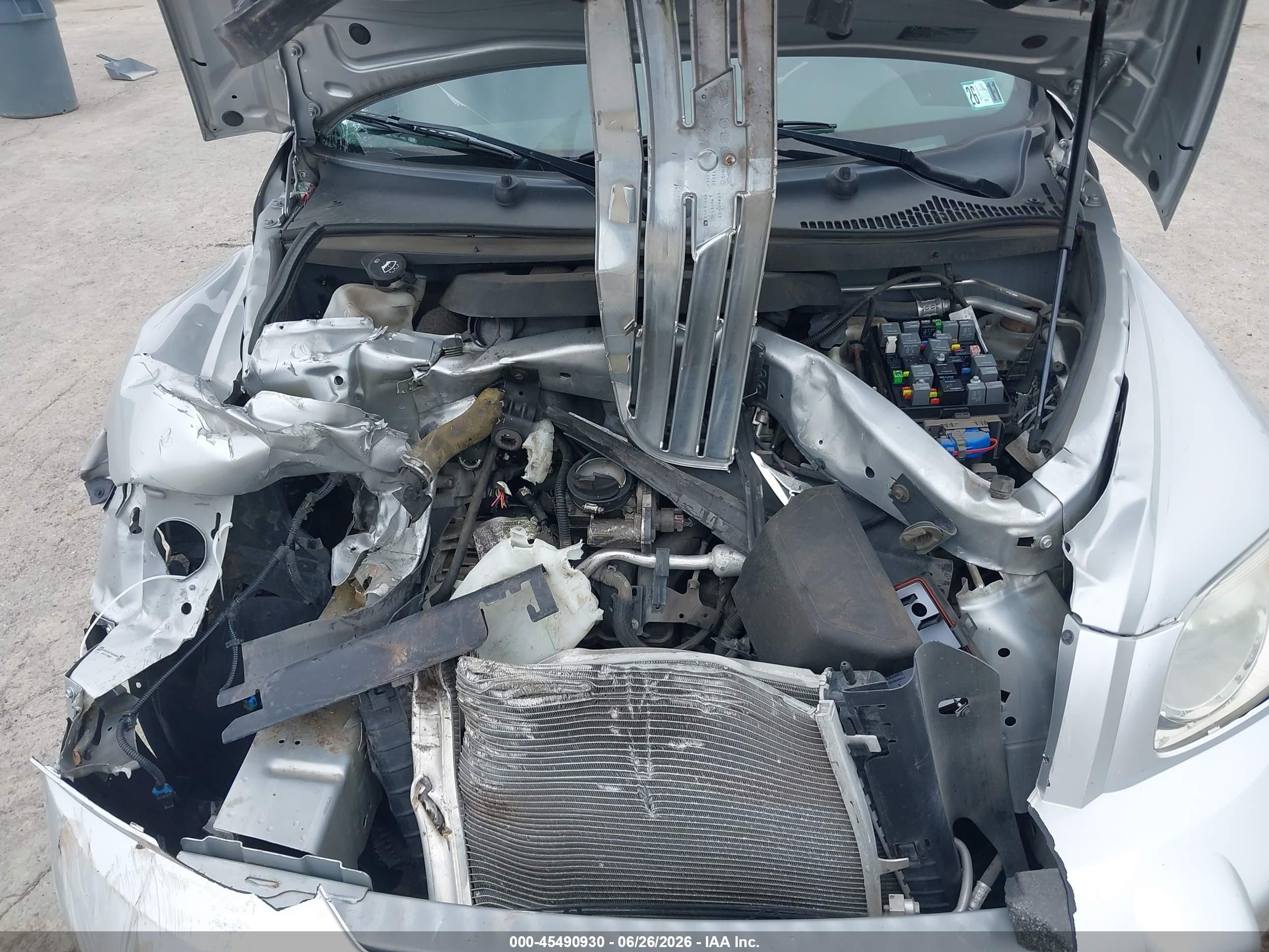 2010 Chevrolet Hhr Ls Silver vin: 3GNBAADB7AS540826