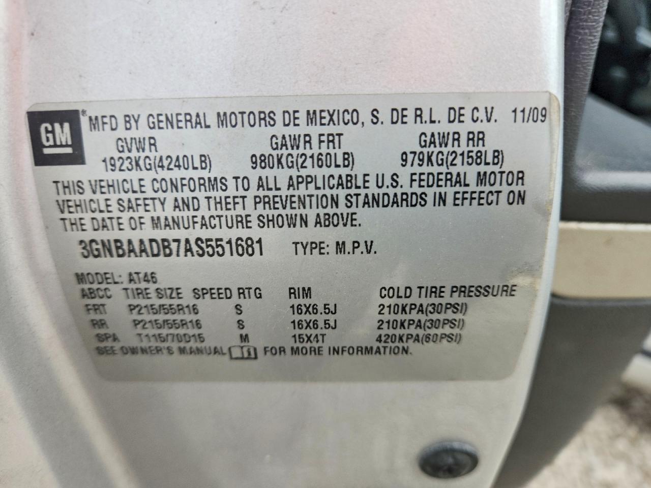 2010 Chevrolet Hhr Ls Silver vin: 3GNBAADB7AS551681
