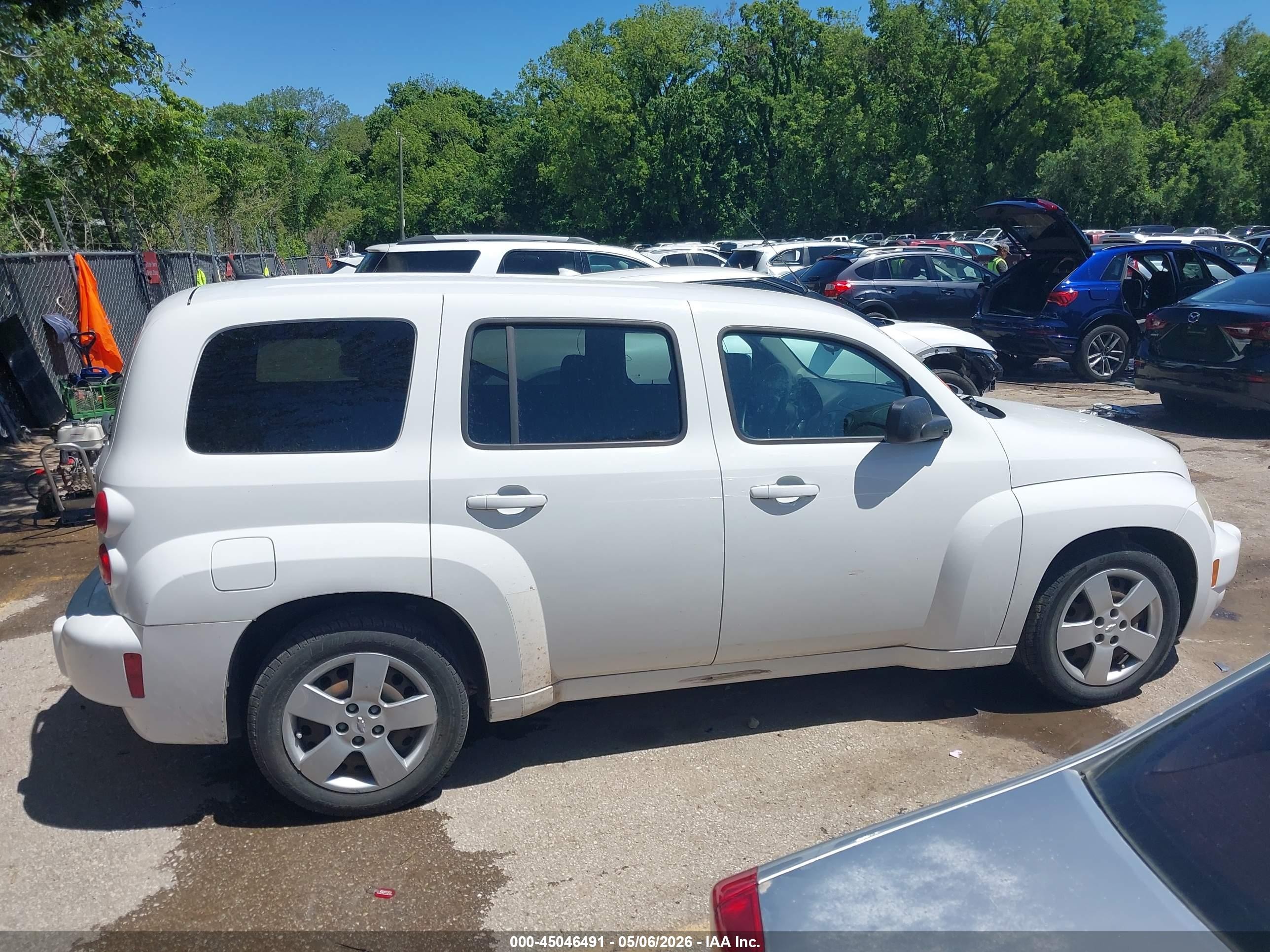 2010 Chevrolet Hhr Ls Белый vin: 3GNBAADBXAS570855