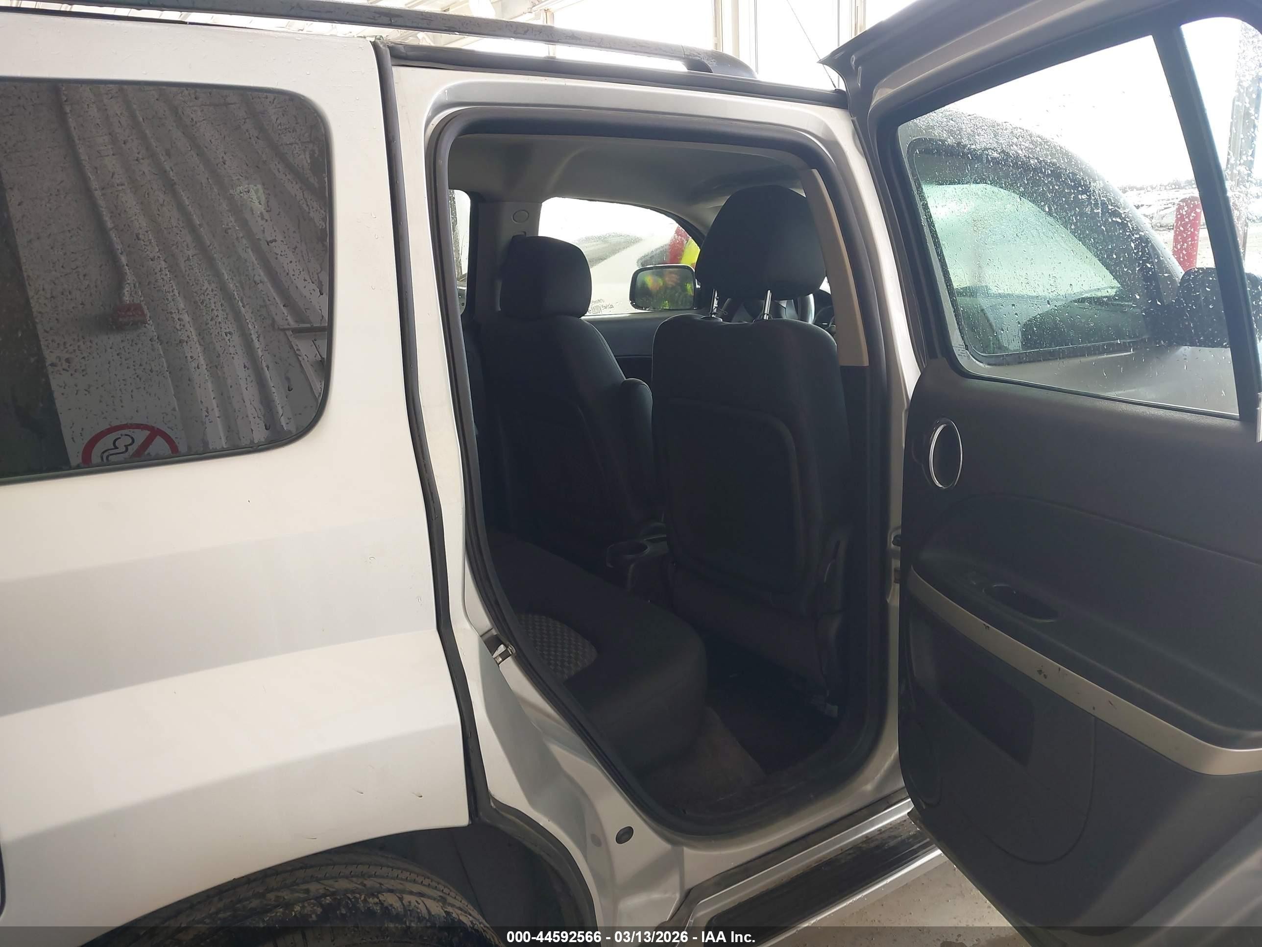 2011 Chevrolet Hhr Ls Белый vin: 3GNBAAFW1BS500632