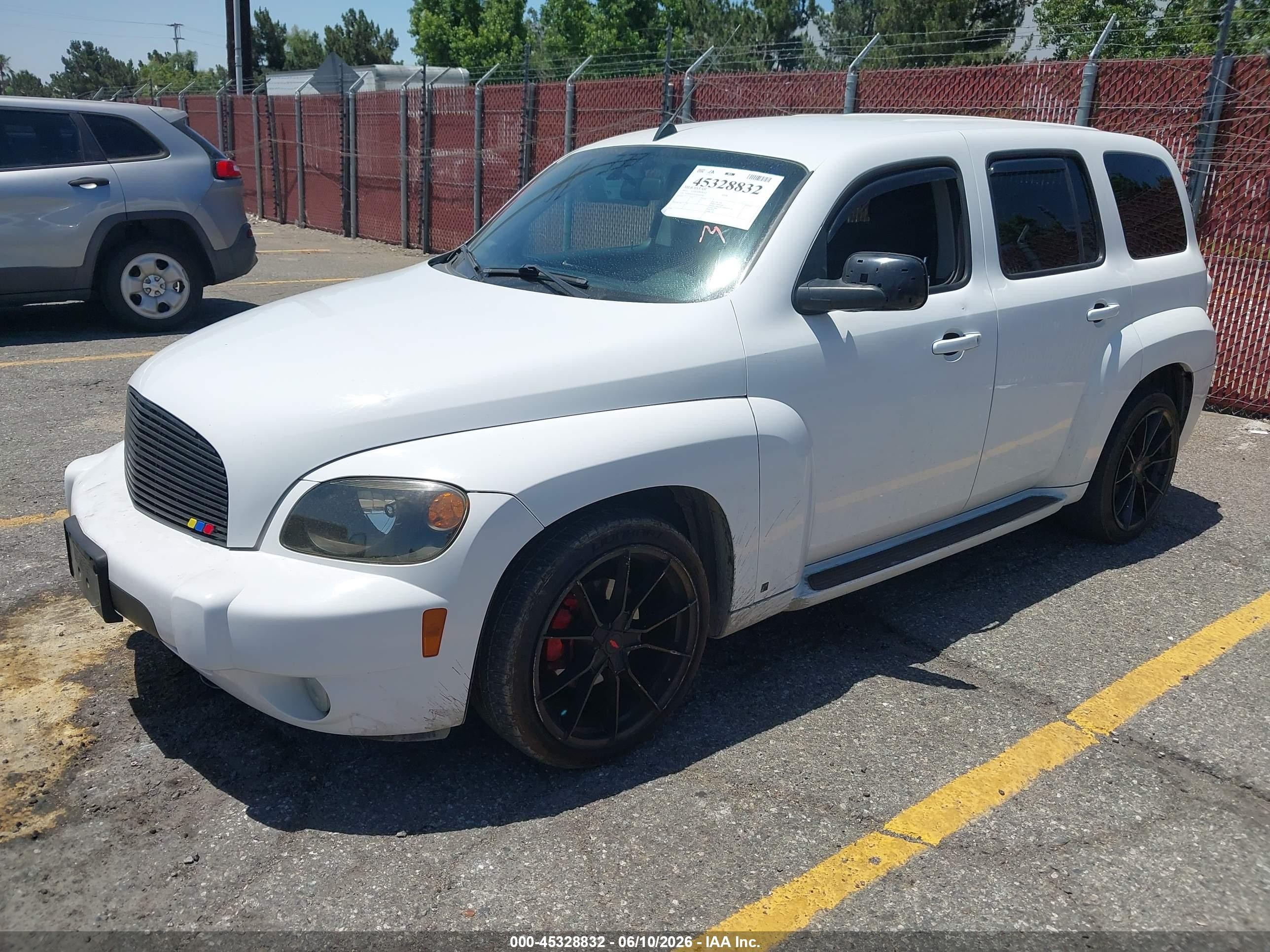 2011 Chevrolet Hhr Ls White vin: 3GNBAAFW5BS601995
