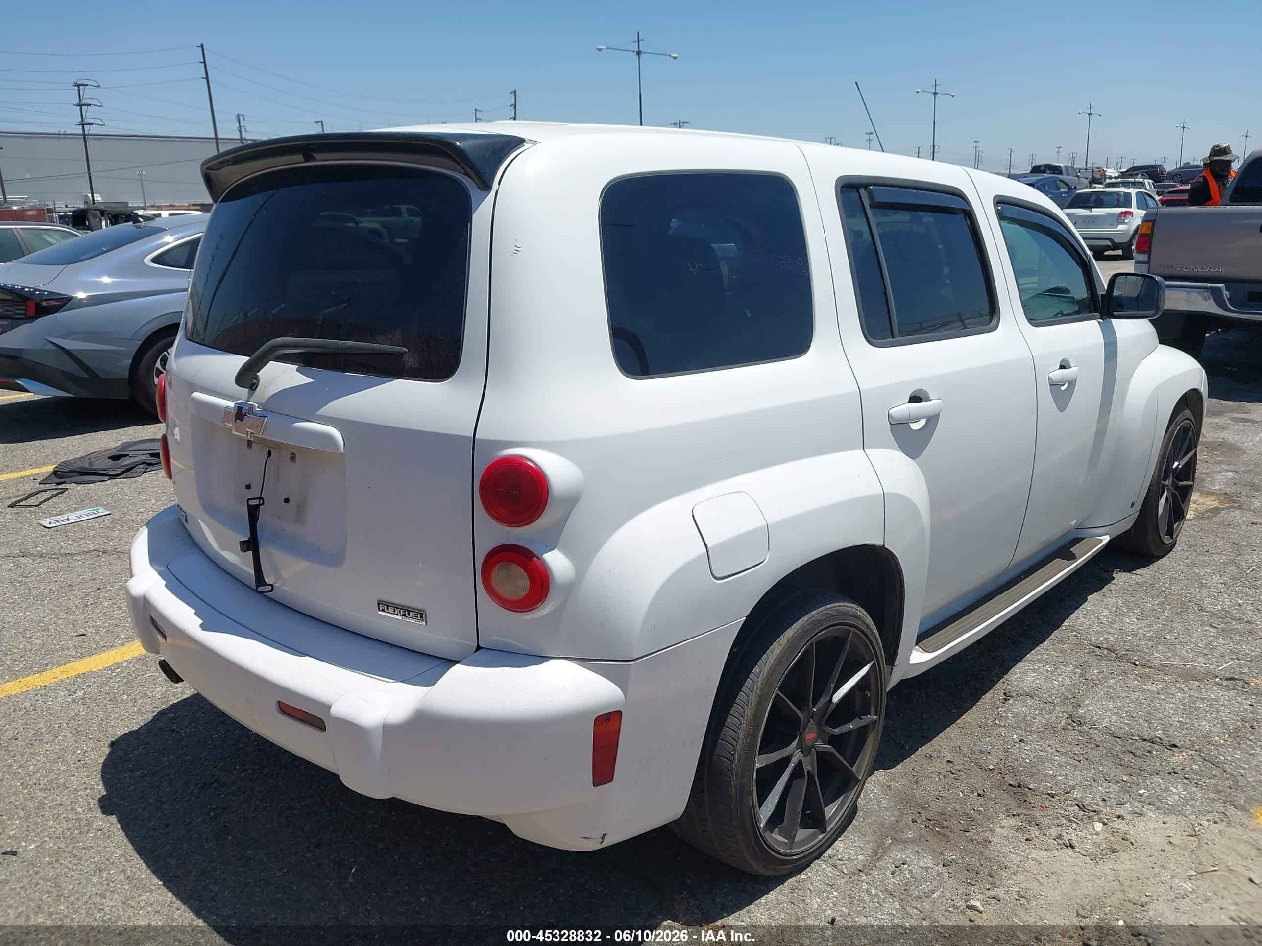 2011 Chevrolet Hhr Ls White vin: 3GNBAAFW5BS601995