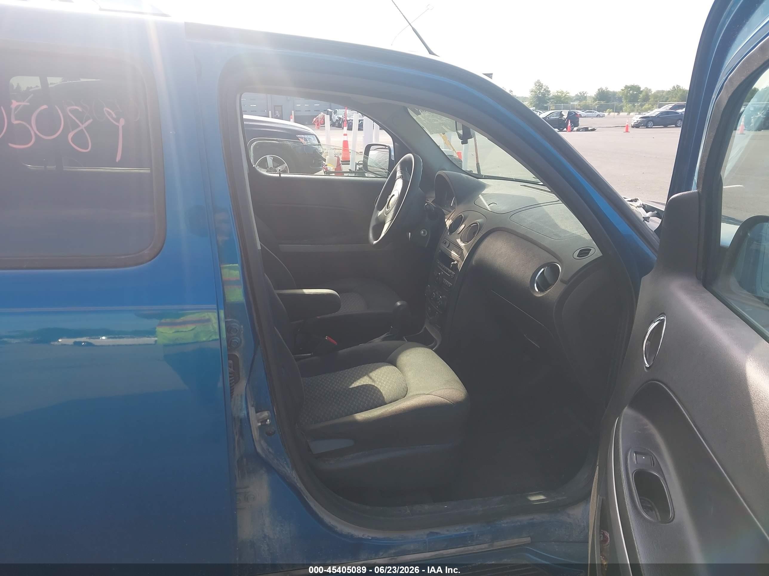 2010 Chevrolet Hhr Lt Blue vin: 3GNBABDB1AS548538