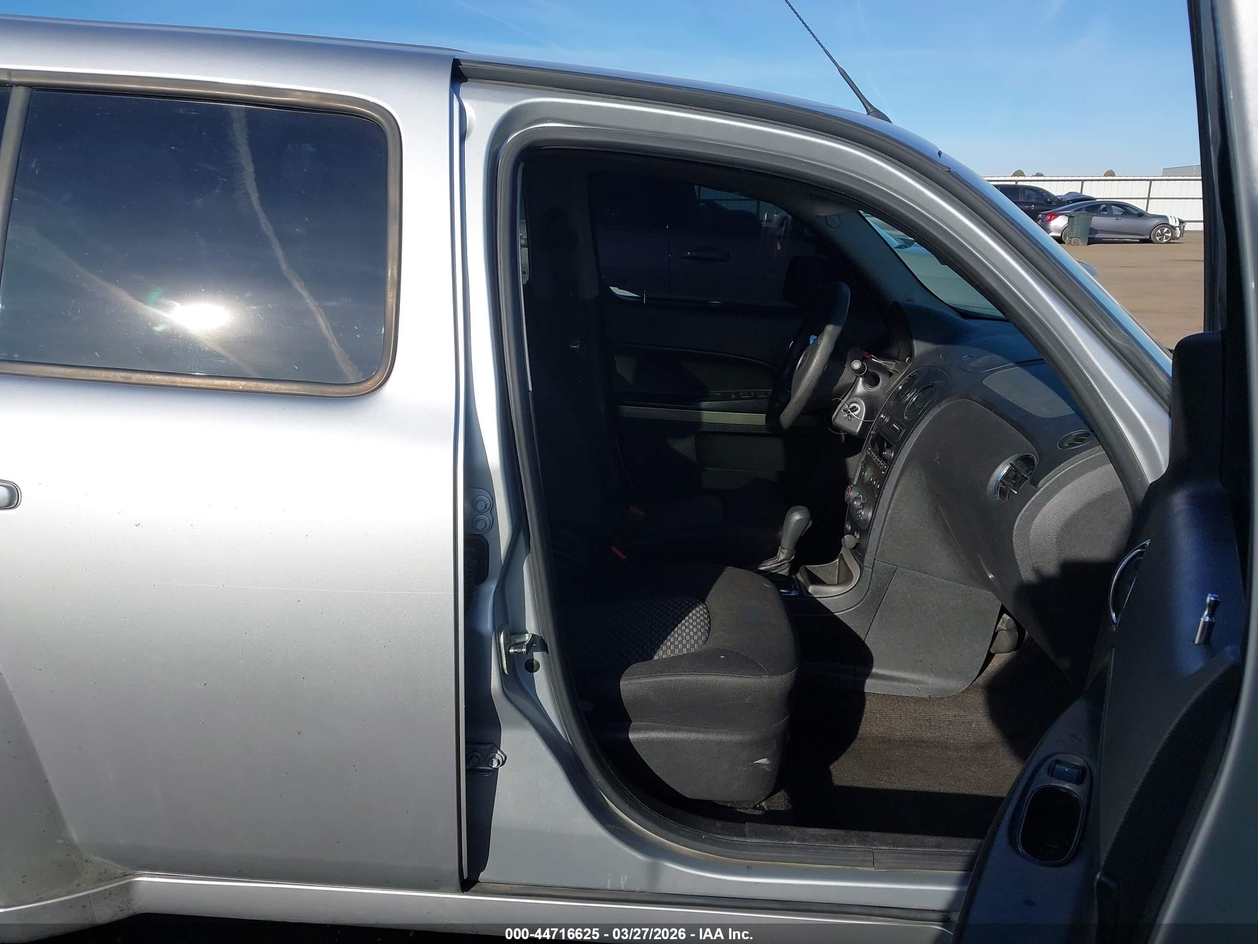 2010 Chevrolet Hhr Lt Silver vin: 3GNBABDB2AS584271